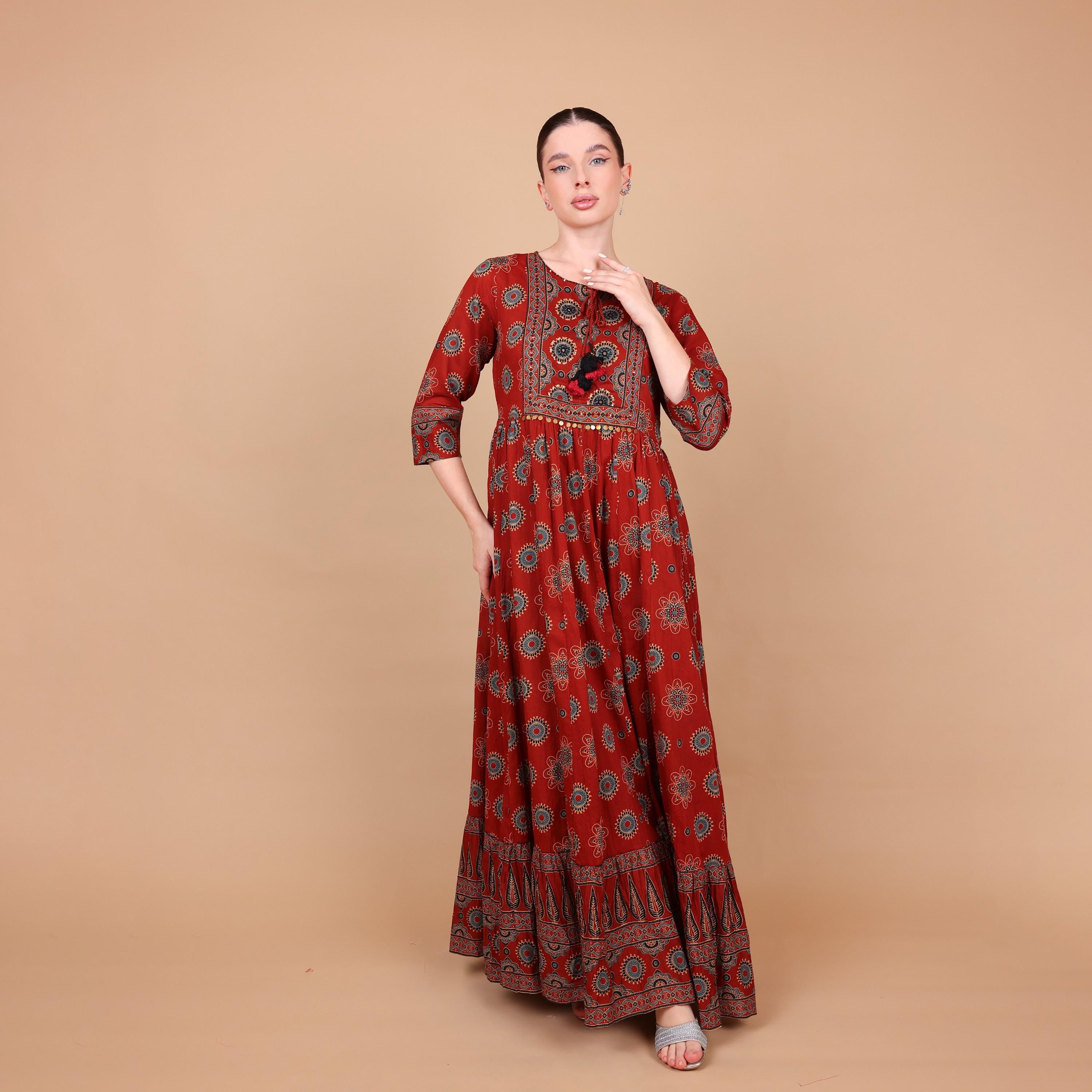 جلابية نسائية واسعة ومجسمة (فت آند فلير) بنقشة عرقية من إيككسا-women-arabicclothing-jalabiyas-image-12