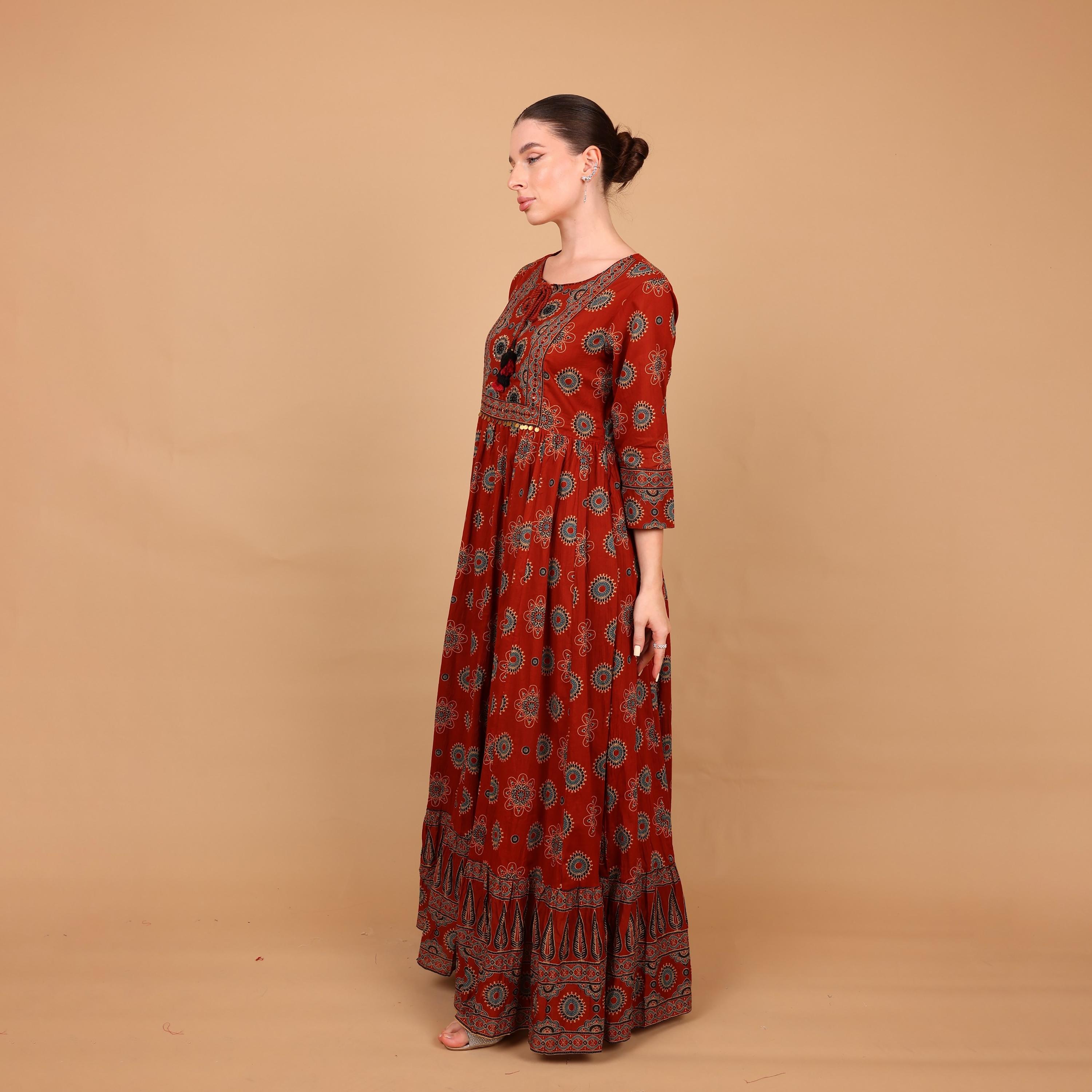 جلابية نسائية واسعة ومجسمة (فت آند فلير) بنقشة عرقية من إيككسا-women-arabicclothing-jalabiyas-image-14