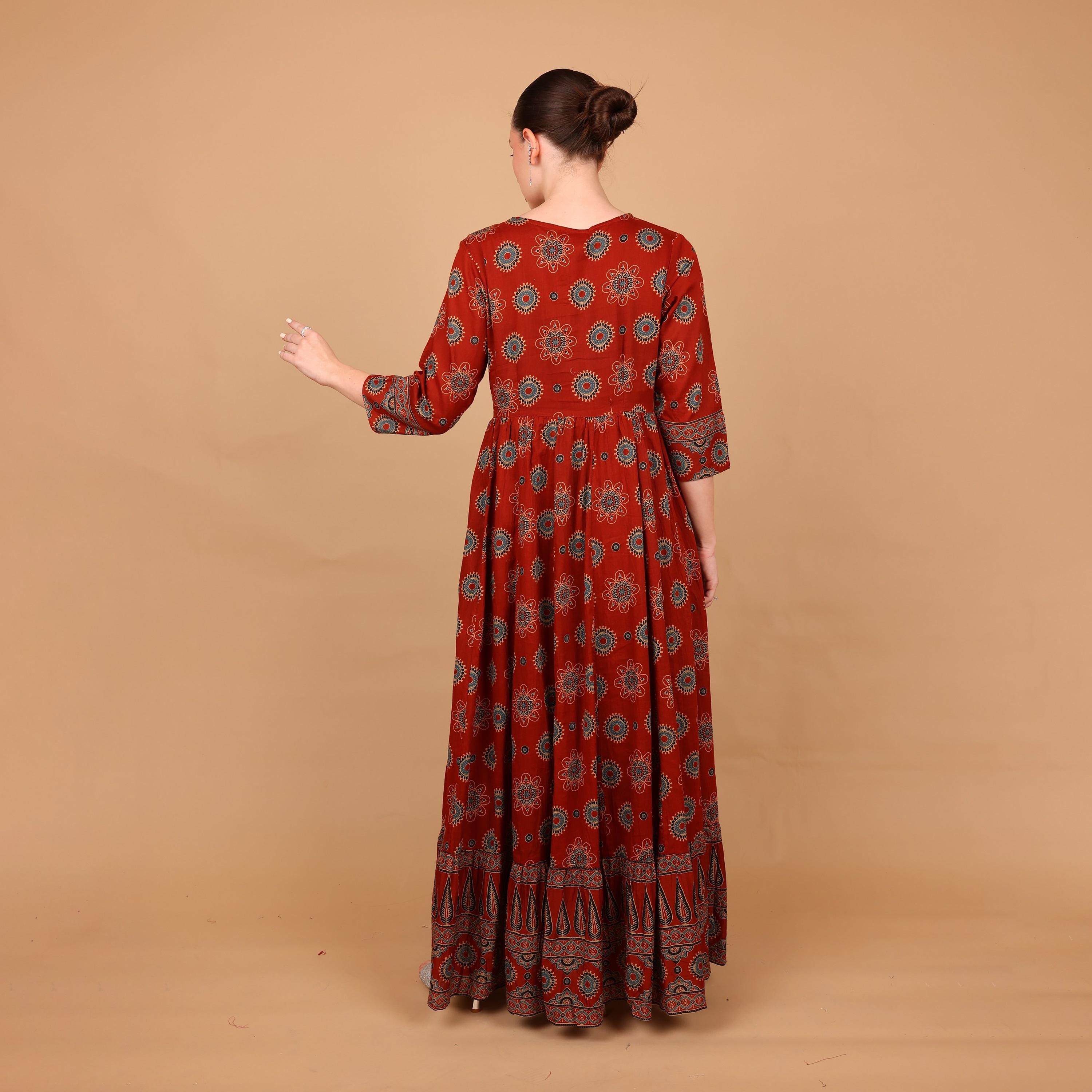 جلابية نسائية واسعة ومجسمة (فت آند فلير) بنقشة عرقية من إيككسا-women-arabicclothing-jalabiyas-image-15