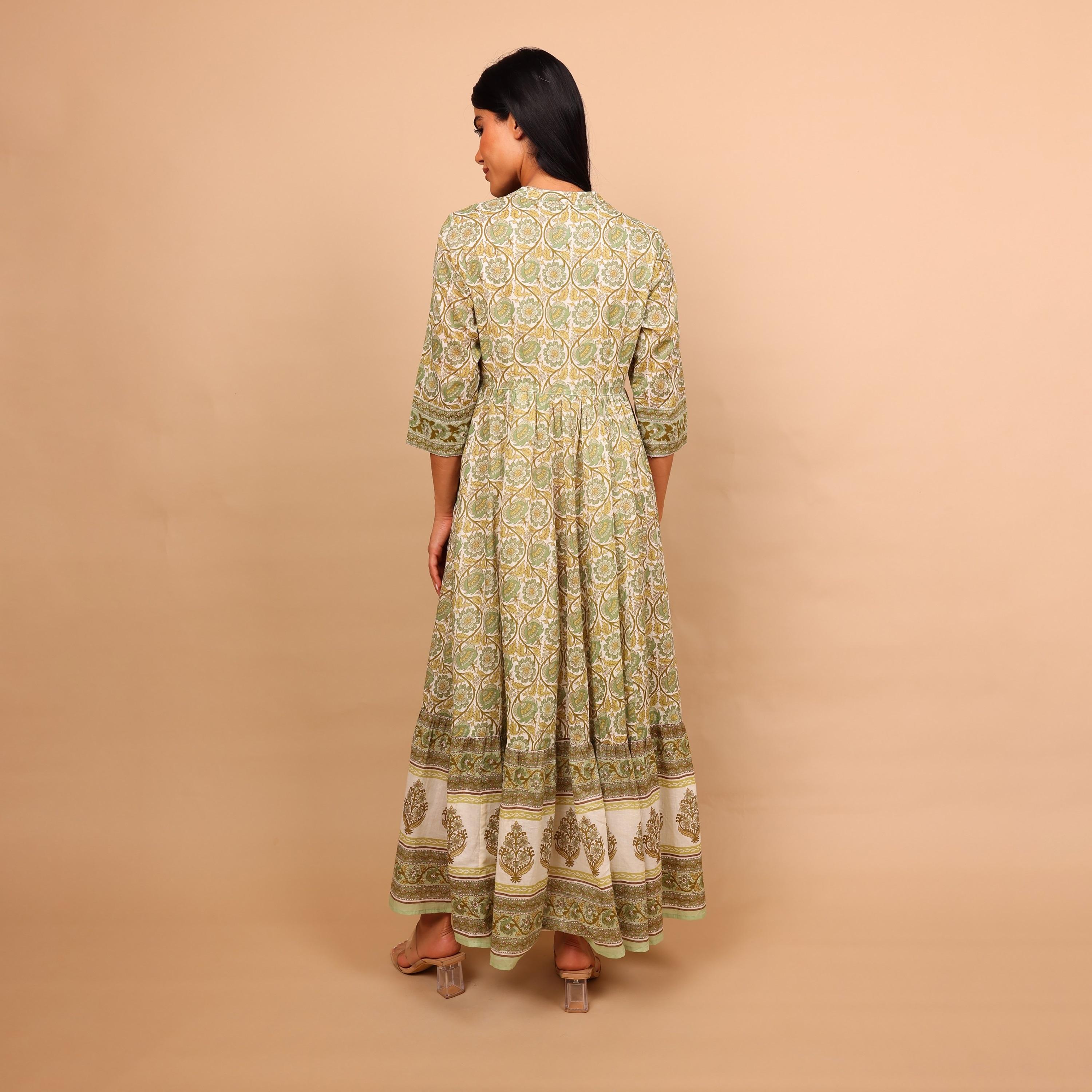 جلابية نسائية واسعة ومجسمة (فت آند فلير) بياقة ماندارين ونقشة زهور من إيككسا-women-arabicclothing-jalabiyas-image-5