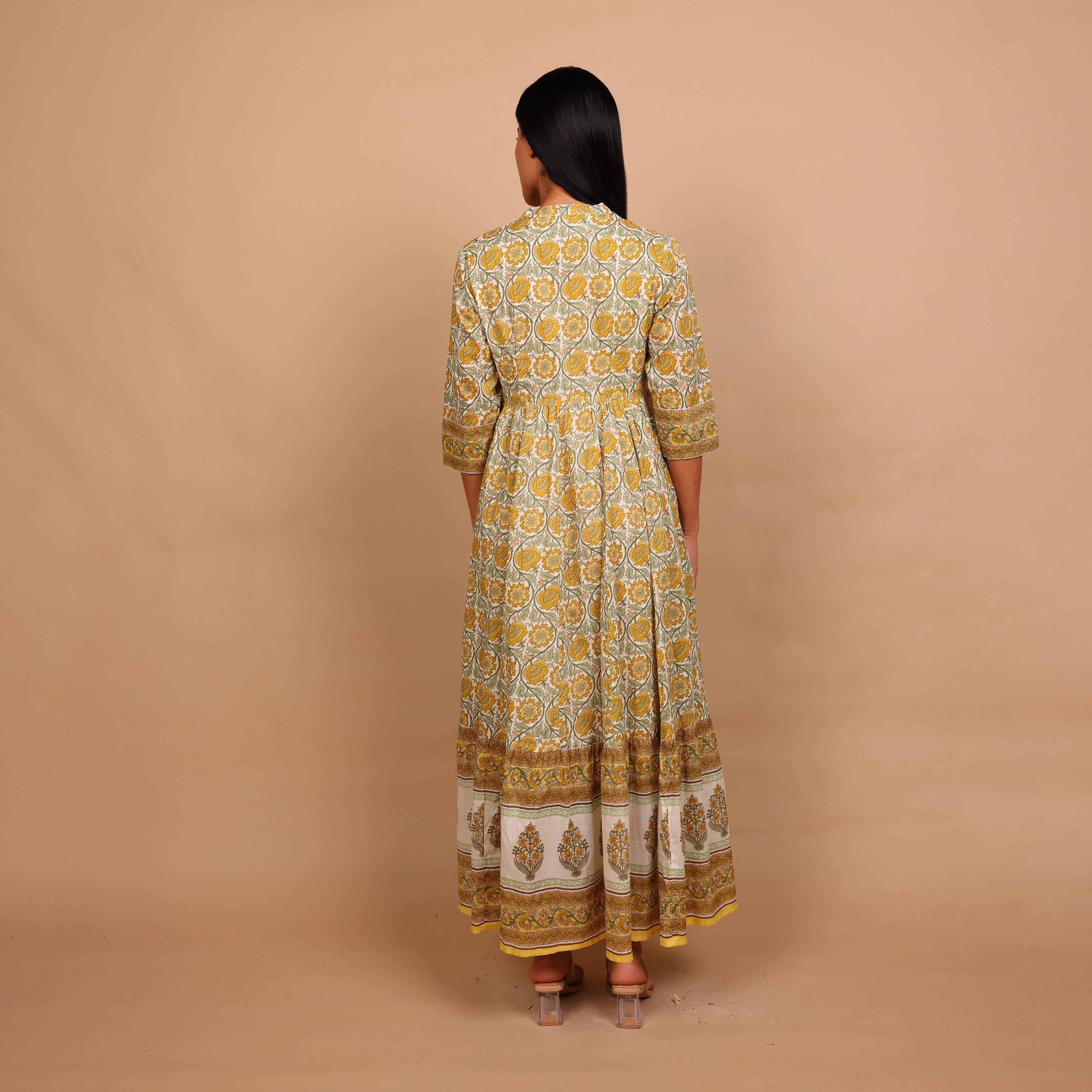 جلابية نسائية واسعة ومجسمة (فت آند فلير) بياقة ماندارين ونقشة زهور من إيككسا-women-arabicclothing-jalabiyas-image-15