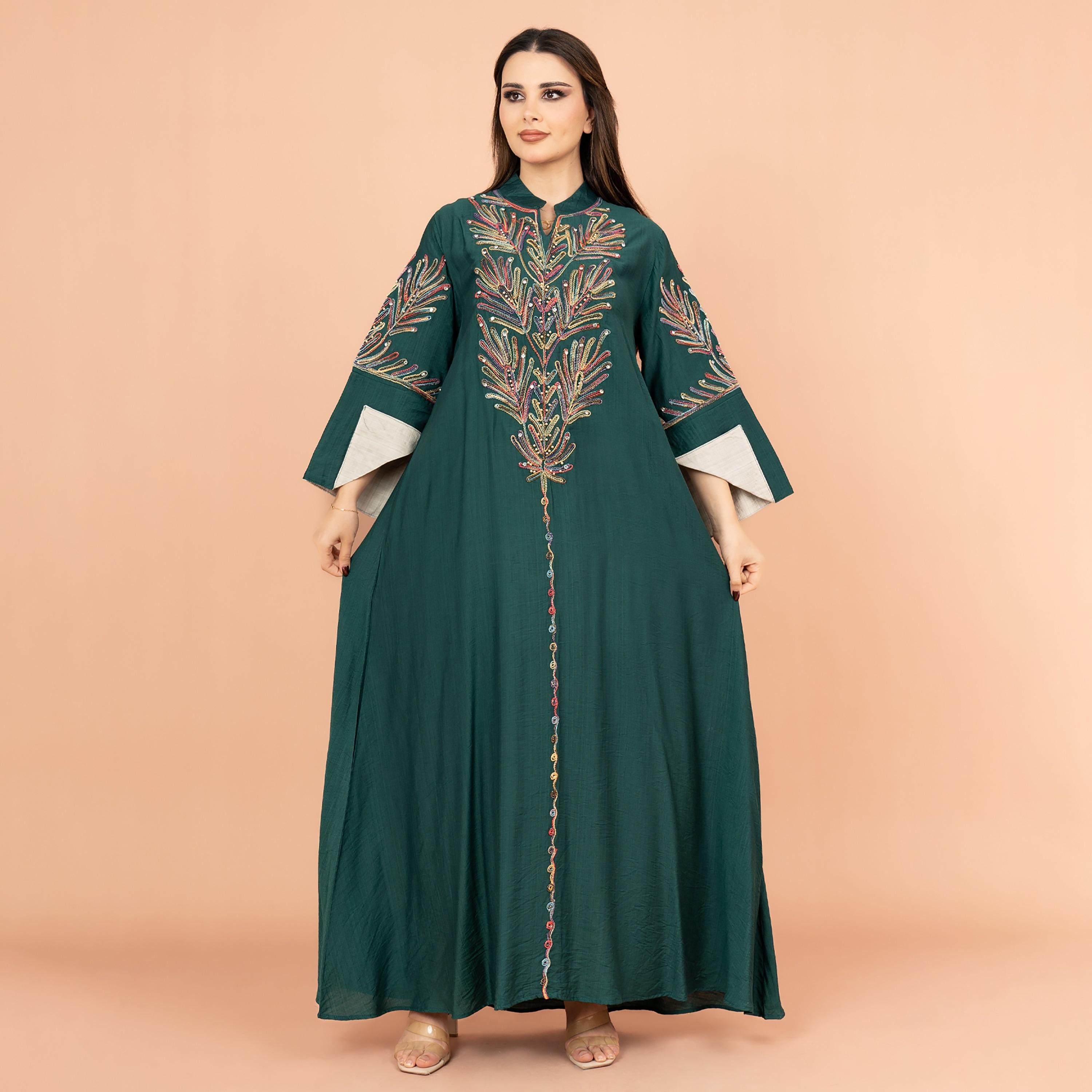 جلابية نسائية مطرزة بالكريستال بأكمام واسعة من إككسا-women-arabicclothing-jalabiyas-image-1