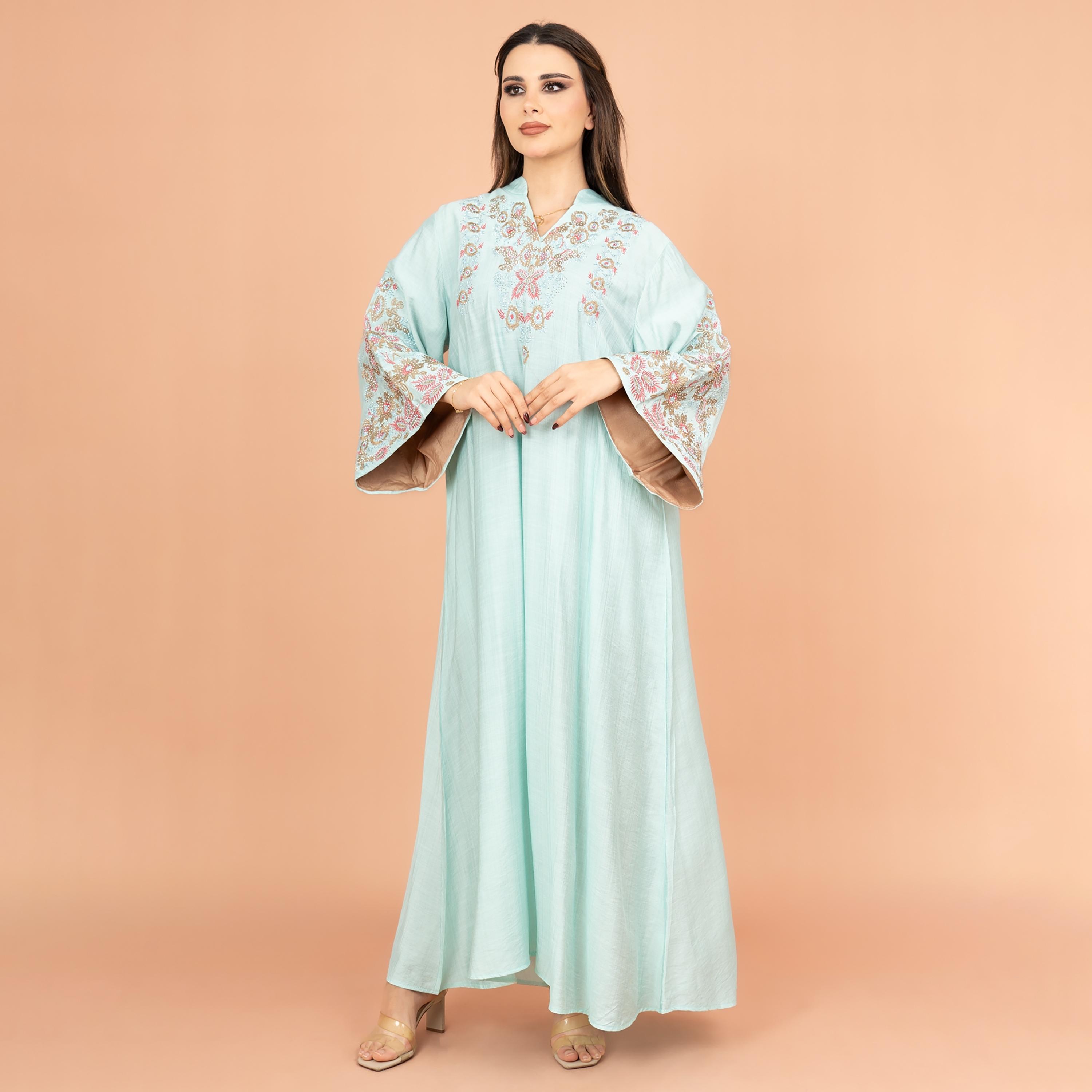جلابية نسائية مطرزة بالكريستال بأكمام واسعة من إككسا-women-arabicclothing-jalabiyas-image-5