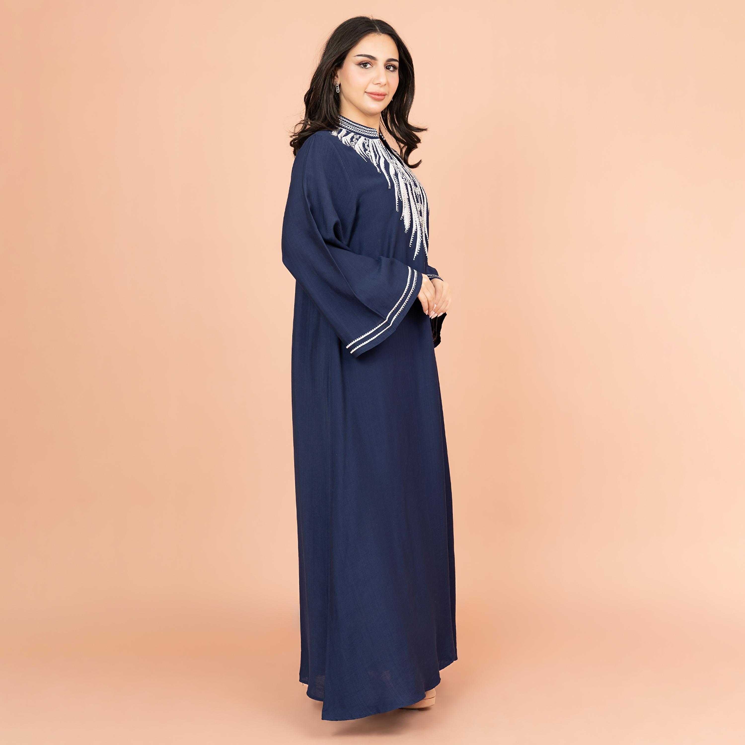 جلابية نسائية مطرزة ومزينة بياقة ماندرين من إككسا-women-arabicclothing-jalabiyas-image-11