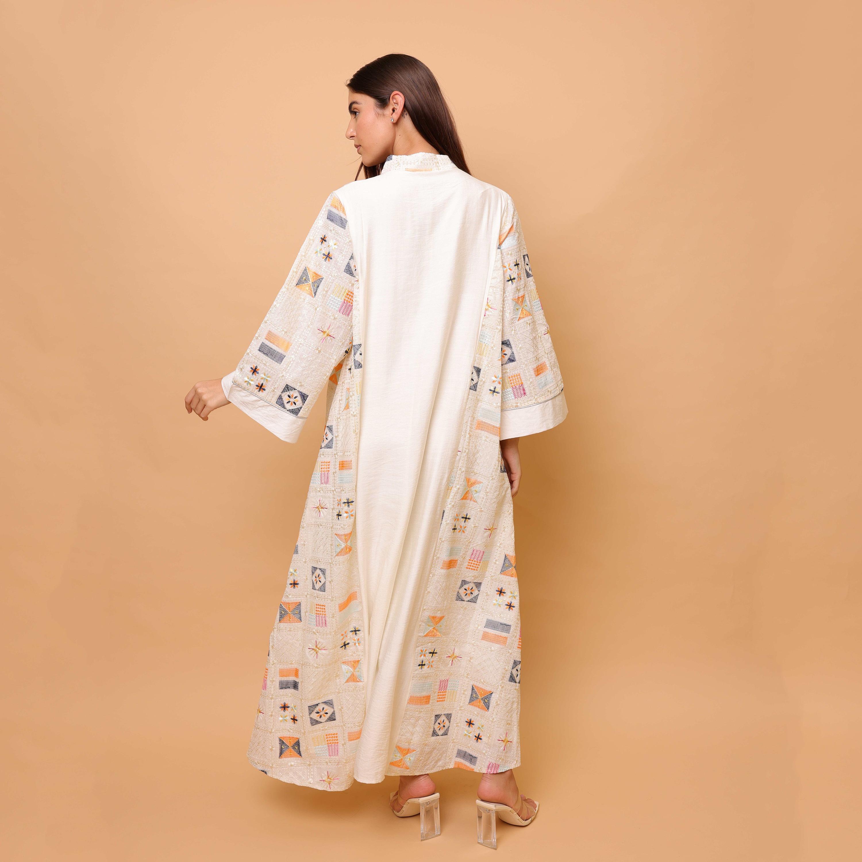 جلابية سهرة نسائية مطرزة ومزينة بالترتر بياقة ماندارين وأكمام واسعة من إيككسا-women-clothing-dresses-image-4