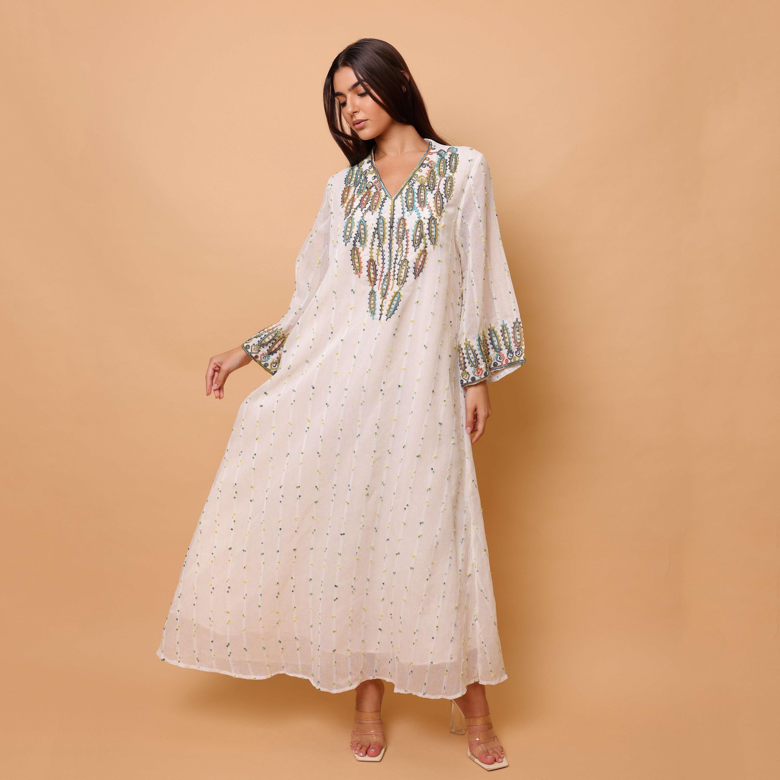 جلابية سهرة نسائية مطرزة بنسيج "دوبي" وأكمام واسعة من إيككسا-women-clothing-dresses-image-7