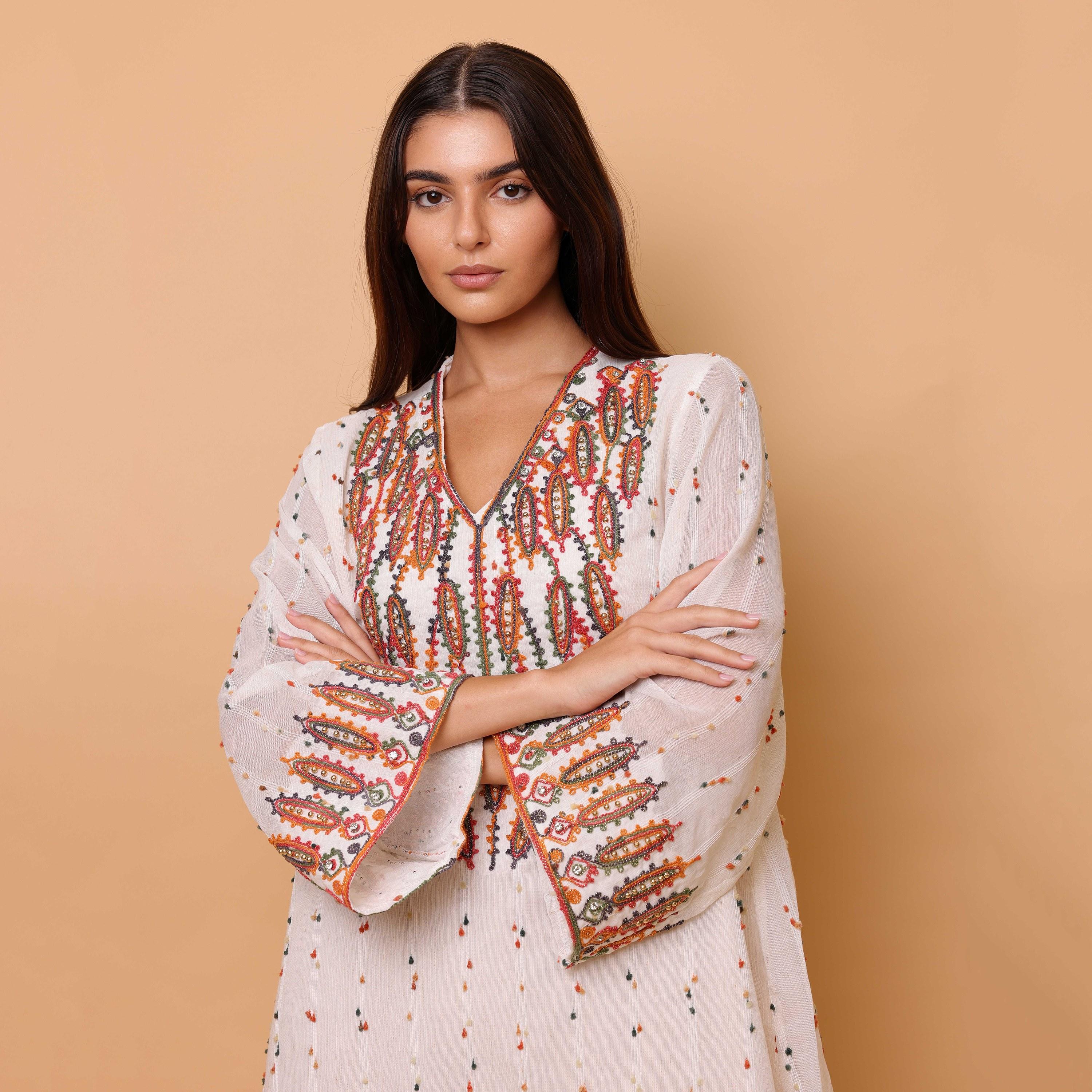 جلابية سهرة نسائية مطرزة بنسيج "دوبي" وأكمام واسعة من إيككسا-women-clothing-dresses-image-2