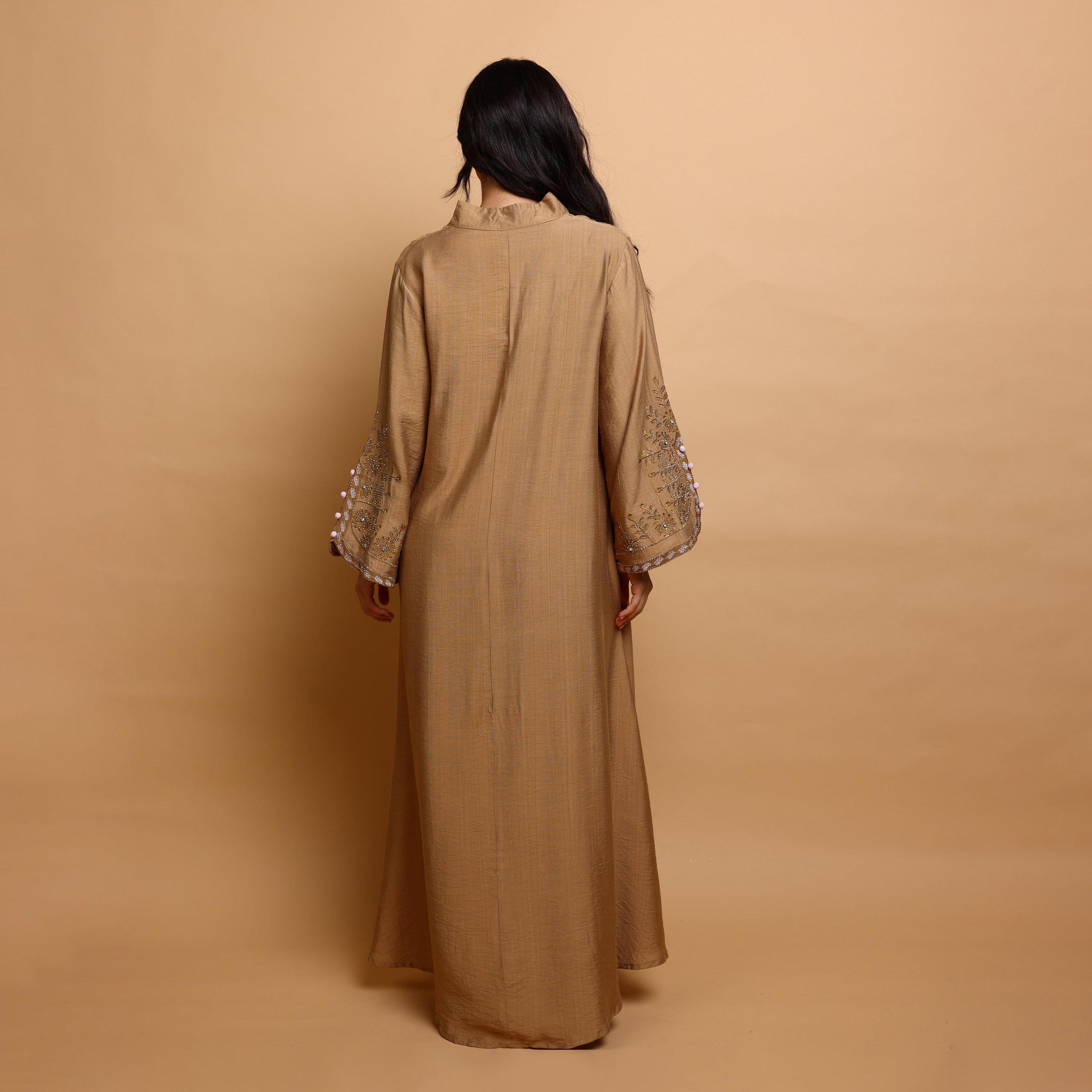 جلابية سهرة نسائية بياقة ماندارين وتطريز زهور وأكمام واسعة (كلوش) من إكسا-women-arabicclothing-jalabiyas-image-5