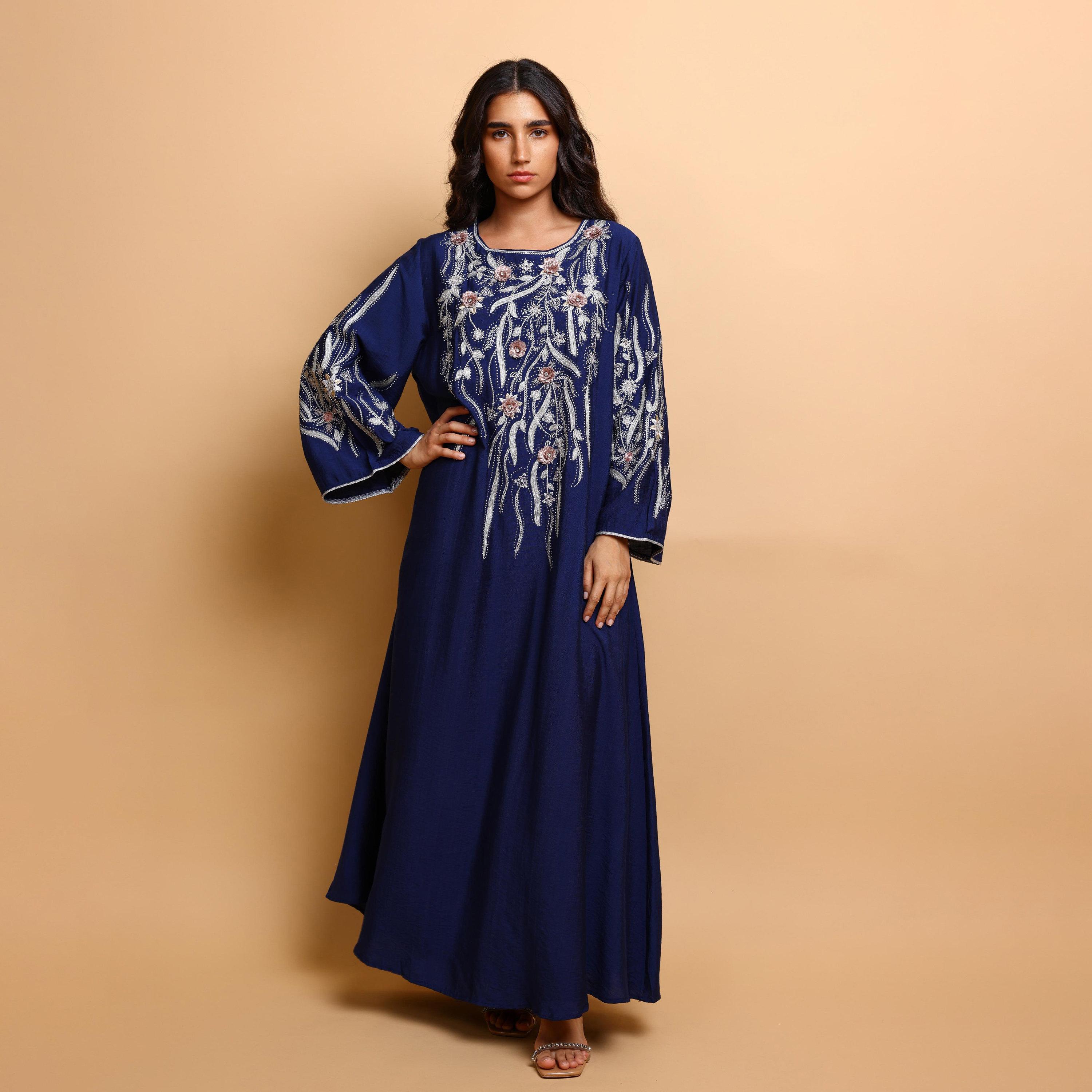 جلابية سهرة نسائية بتطريز زهور وأكمام واسعة من إكسا-women-arabicclothing-jalabiyas-image-1