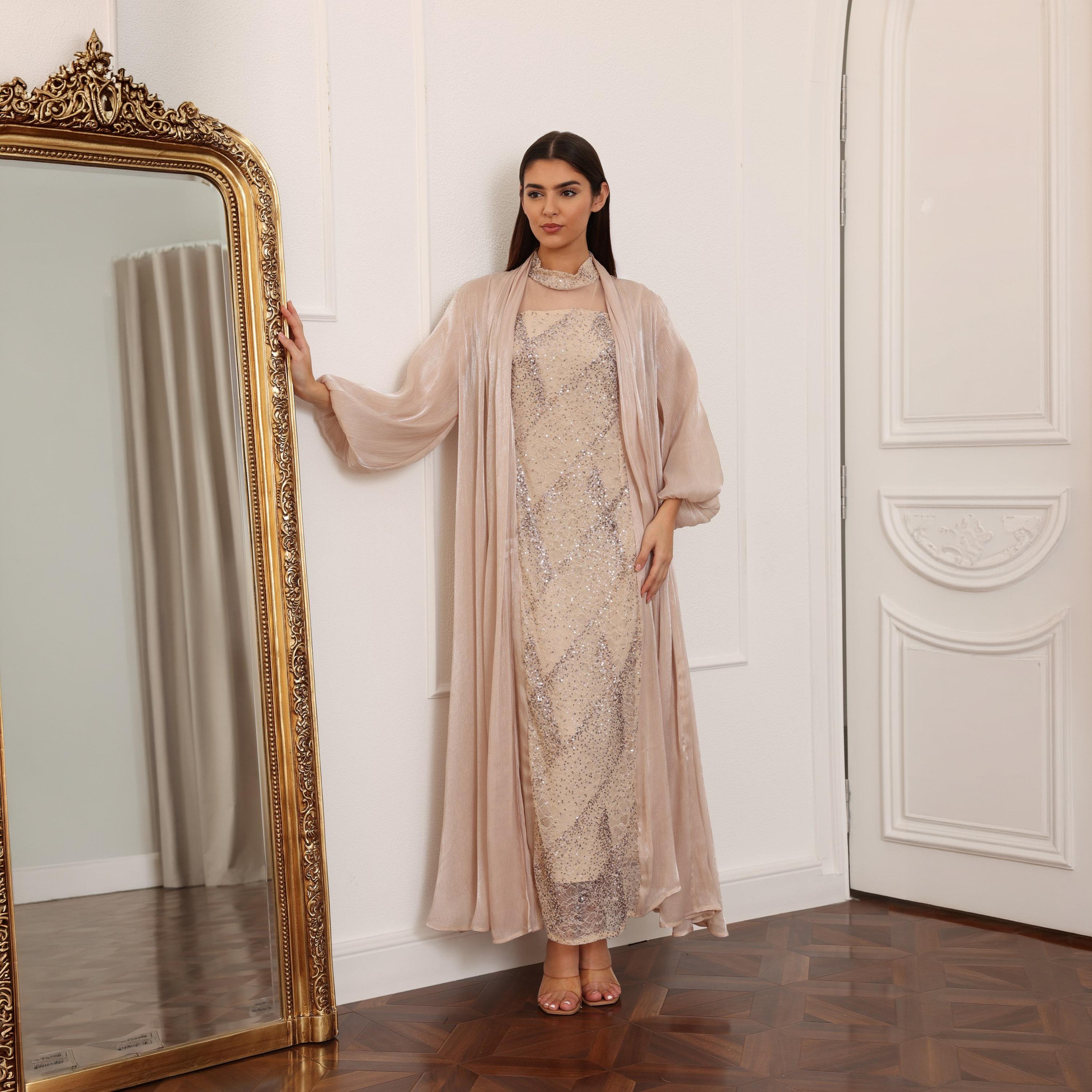 جلابية سهرة نسائية بأكمام "بالون" و"سيكوين" مع "شروغ" طويل من إككسا-women-clothing-dresses-image-6