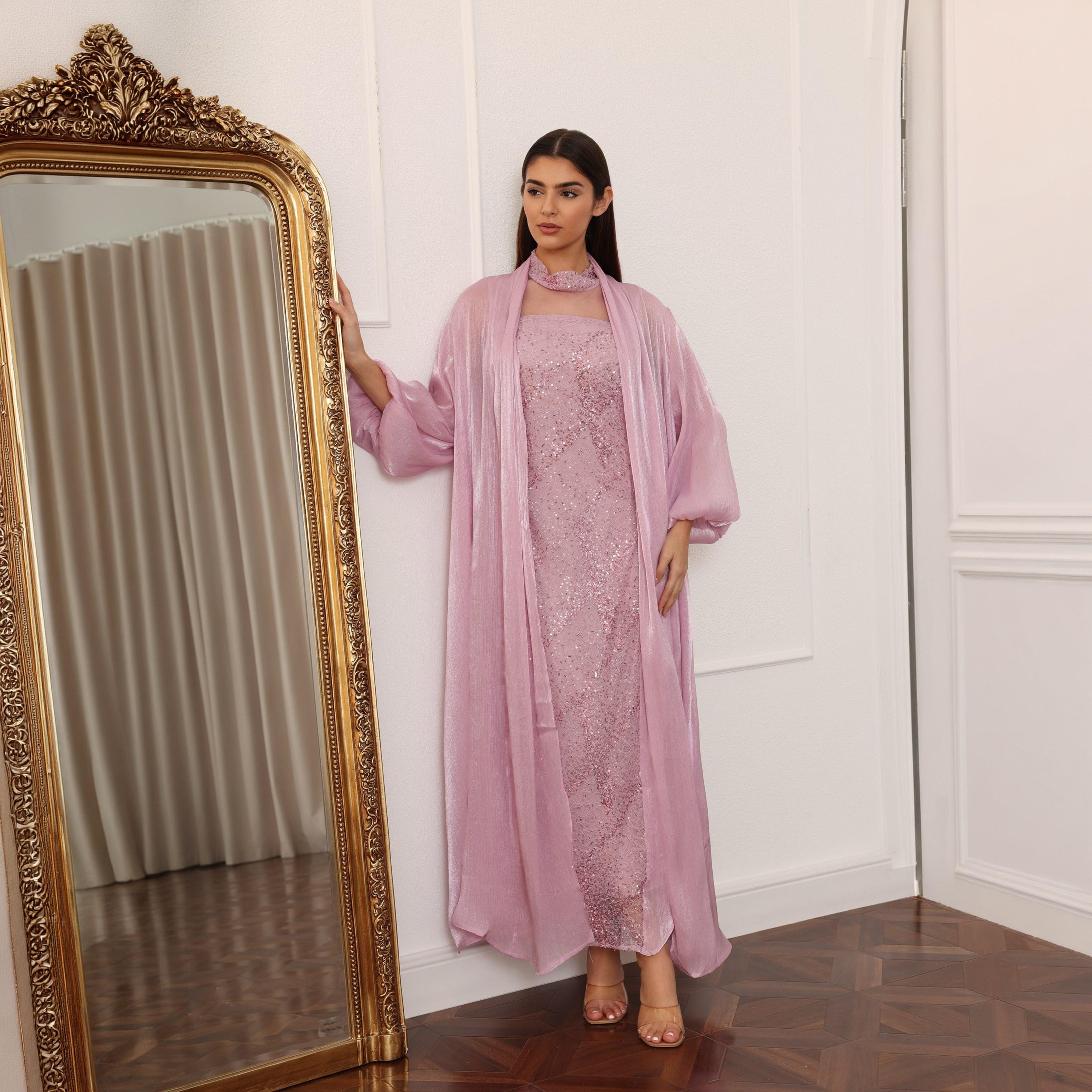 جلابية سهرة نسائية بأكمام "بالون" و"سيكوين" مع "شروغ" طويل من إككسا-women-clothing-dresses-image-1