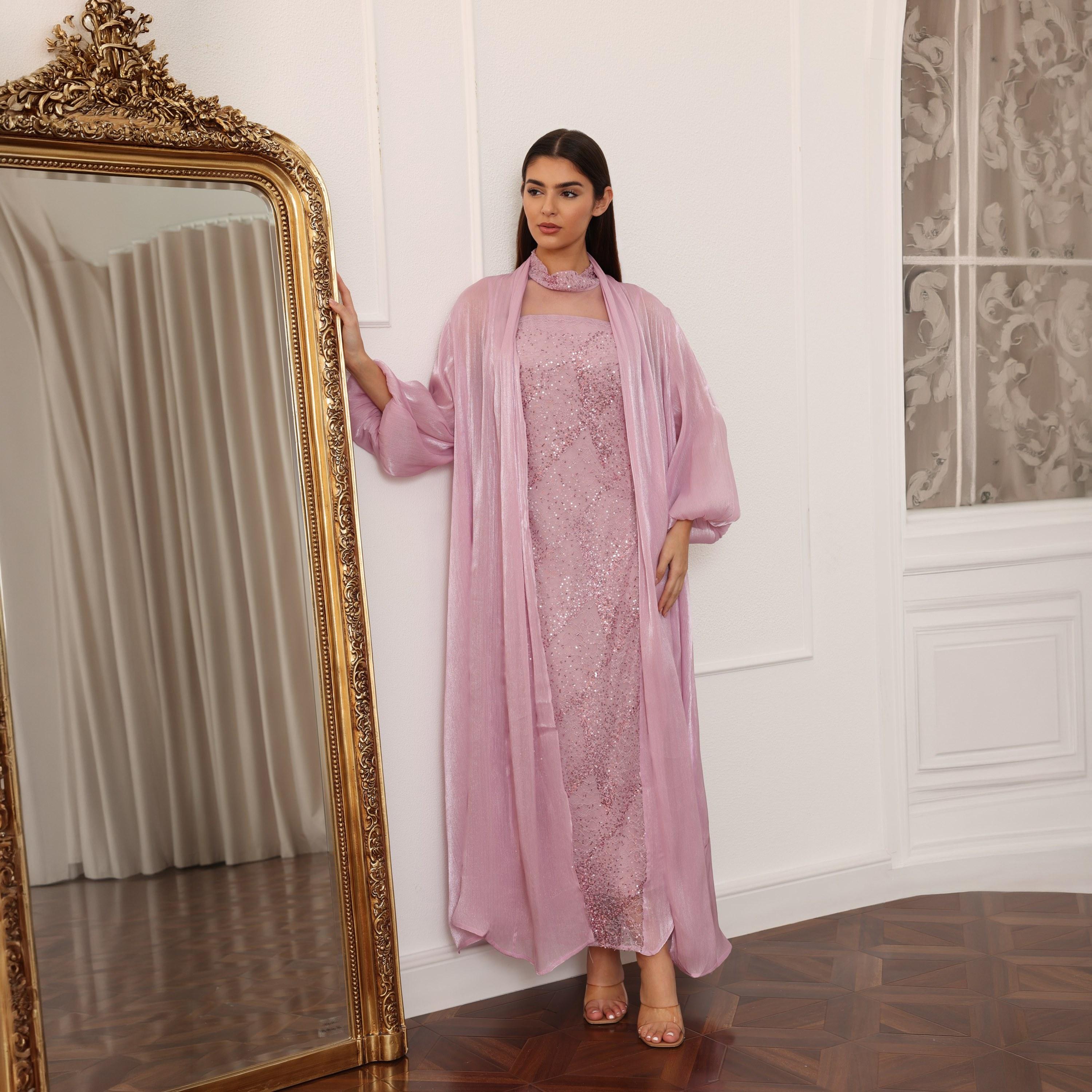 جلابية سهرة نسائية بأكمام "بالون" و"سيكوين" مع "شروغ" طويل من إككسا-women-clothing-dresses-image-15