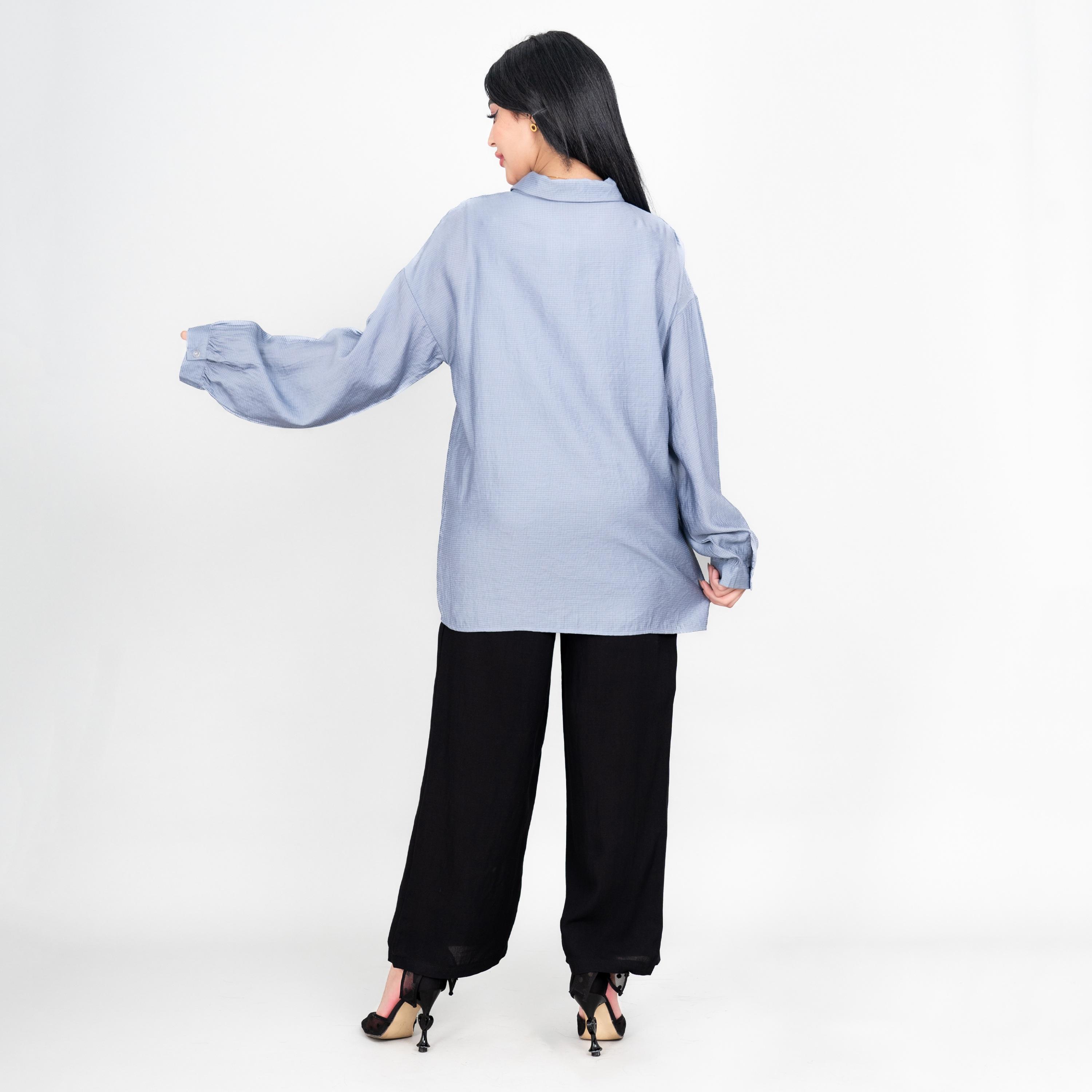 طقم قميص وبنطلون نسائي بياقة ومزين بأكمام "بيشوب" منسدلة من إيككسا-women-clothing-coordsets-image-4