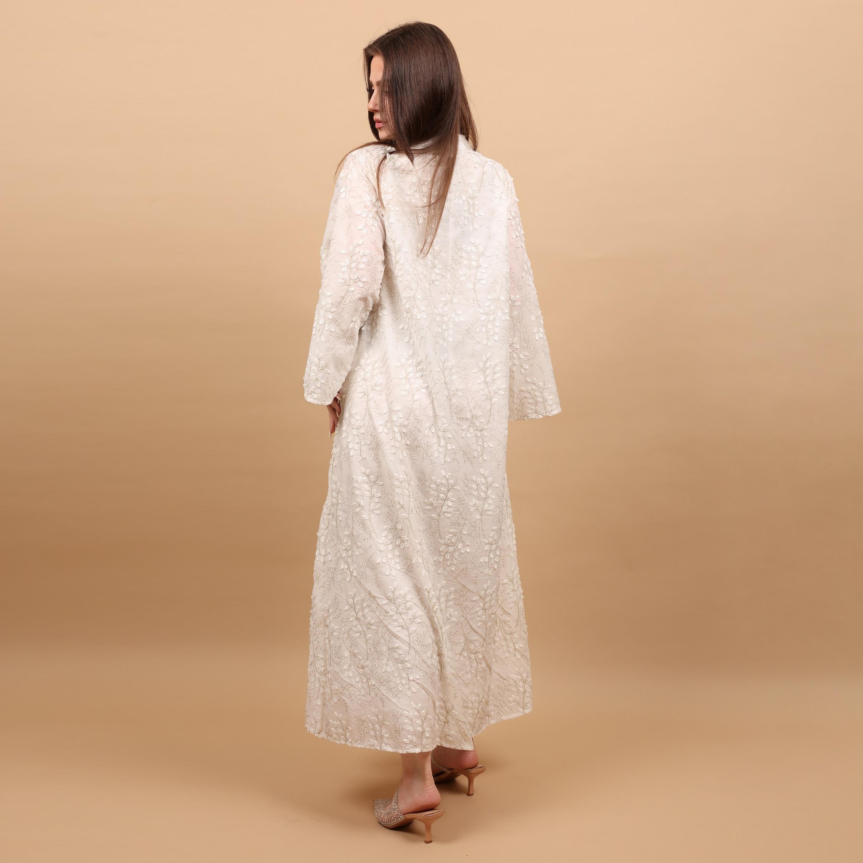 جلابية نسائية بياقة "ماندارين" وأكمام "فليرد" واسعة ومطرزة من إككسا-women-arabicclothing-jalabiyas-image-9