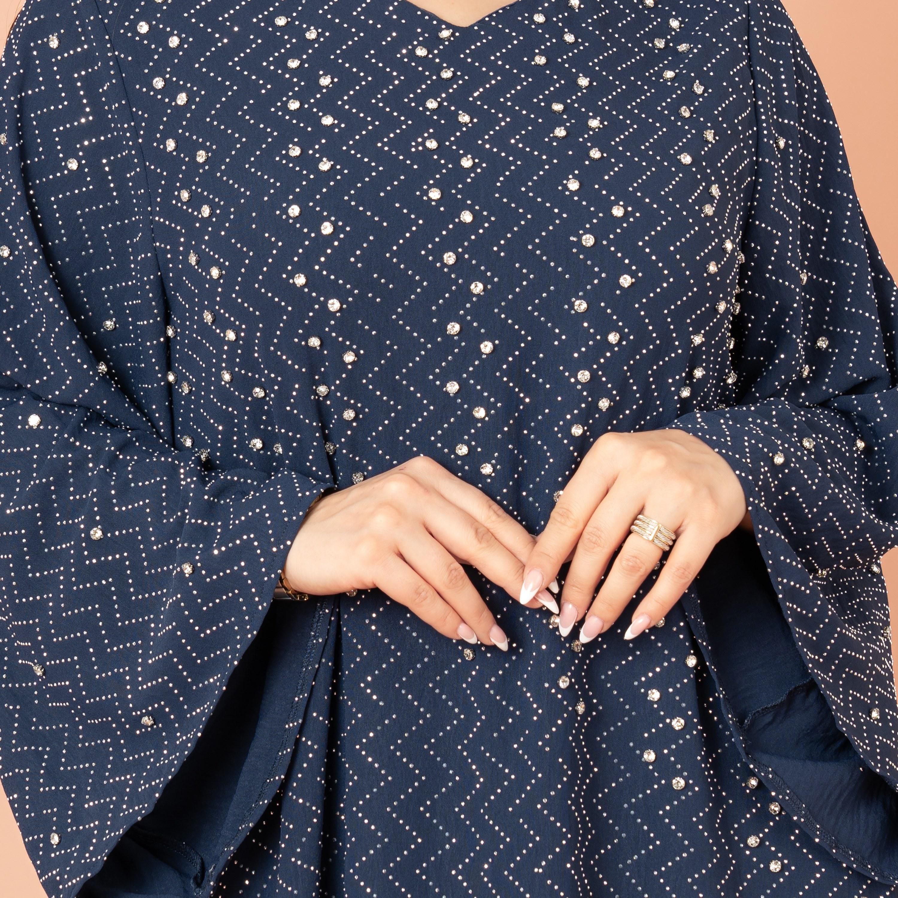 IKKXA جلابية نسائية مسائية بأكمام واسعة من حجر الراين مع نمط متعرج-women-arabicclothing-jalabiyas-image-2