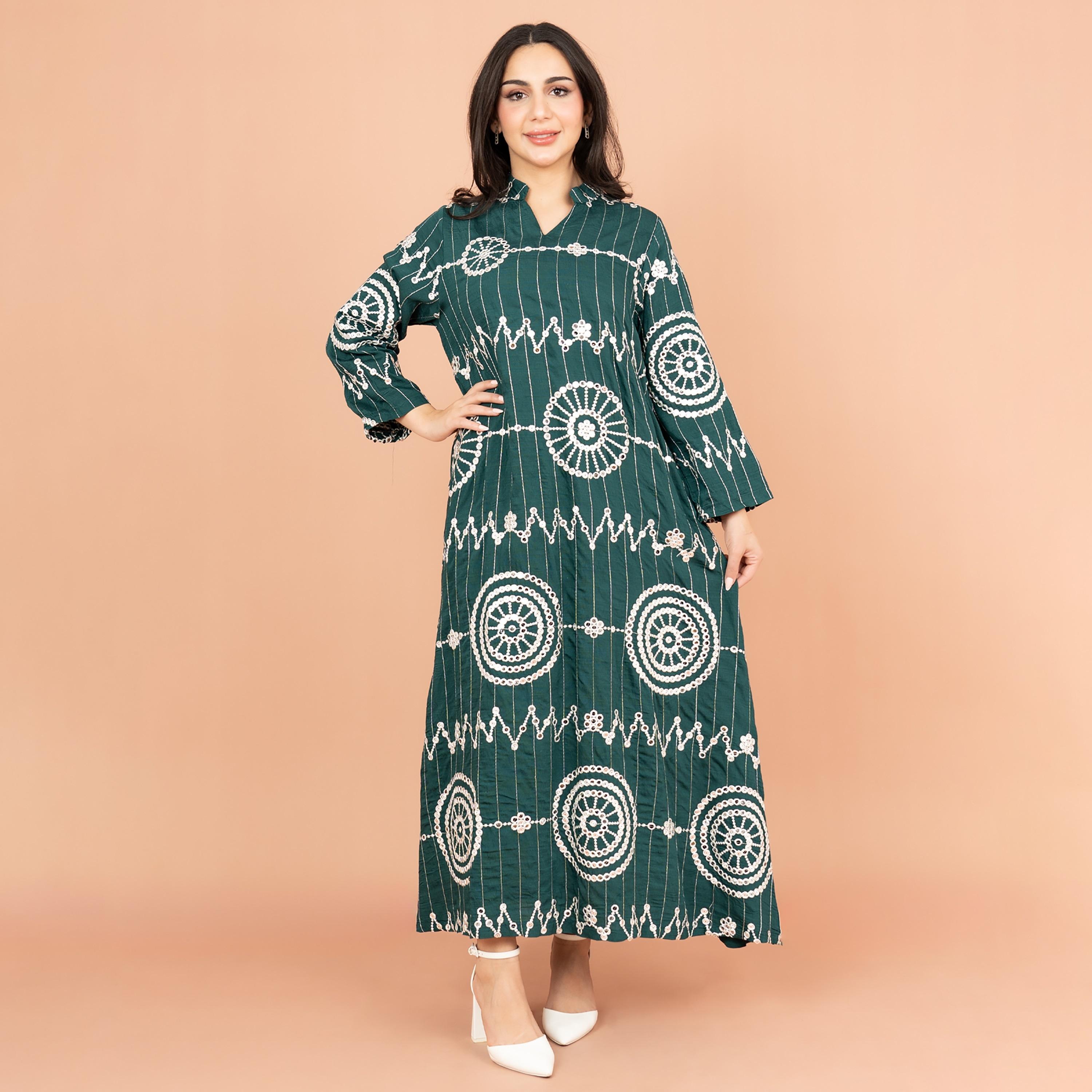 جلابية نسائية مطرزة بالترتر وياقة ماندرين من إككسا-women-arabicclothing-jalabiyas-image-1