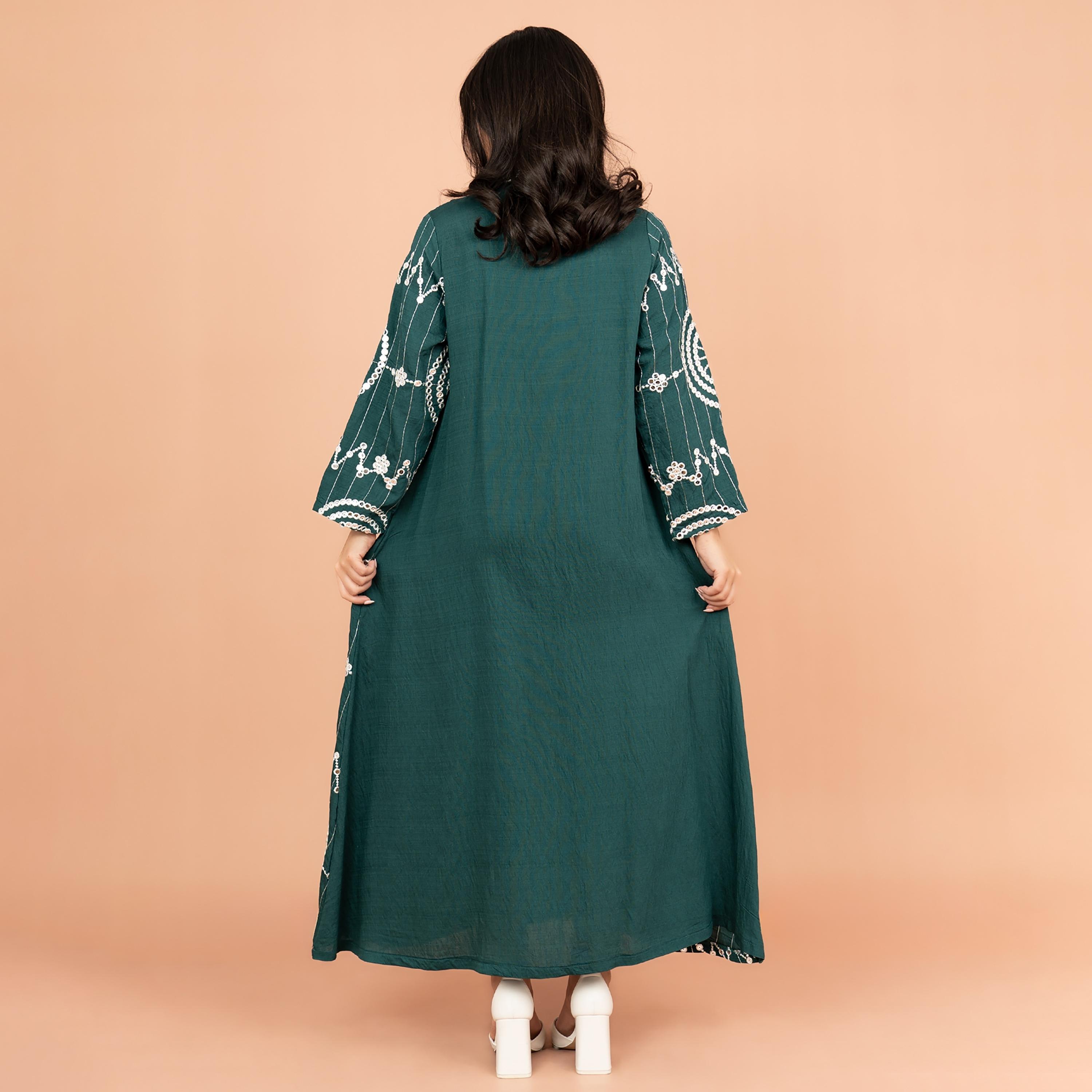 جلابية نسائية مطرزة بالترتر وياقة ماندرين من إككسا-women-arabicclothing-jalabiyas-image-4