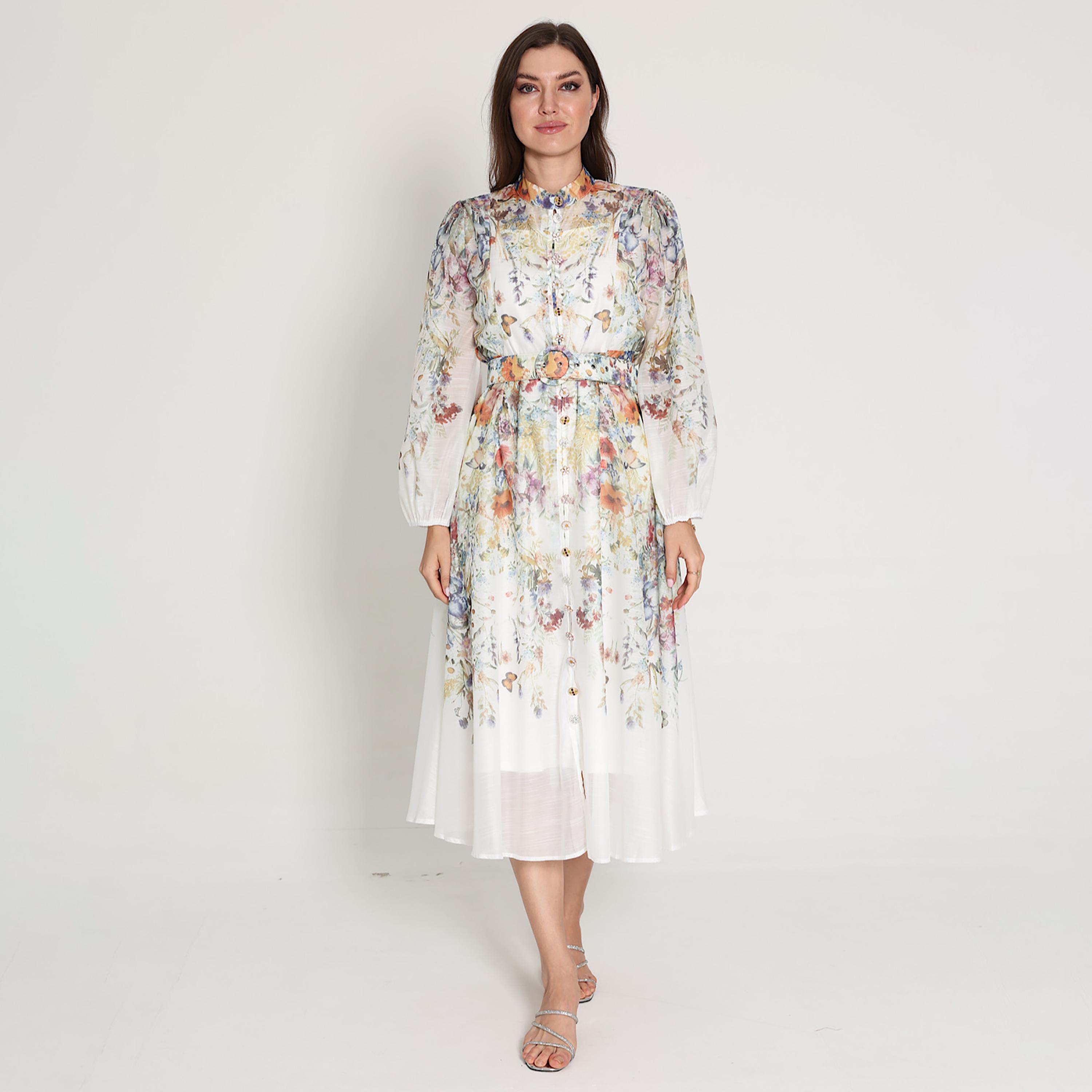 فستان ميدي نسائي باللون الأبيض بطبعة زهور وياقة ماندرين وأكمام بالون من إيككسا-women-clothing-dresses-image-1