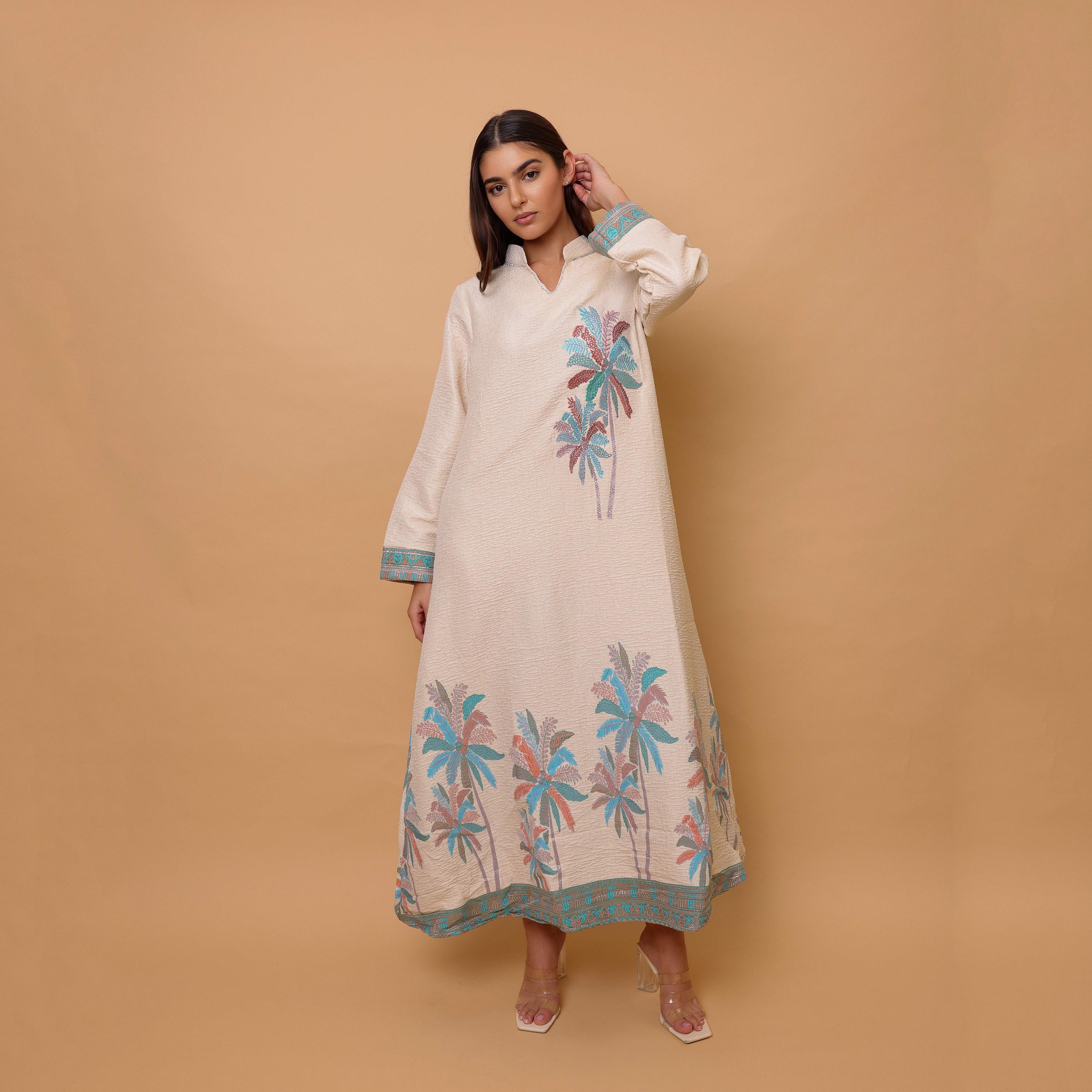 جلابية نسائية بتطريز استوائي وياقة ماندارين من إيككسا-women-arabicclothing-jalabiyas-image-7