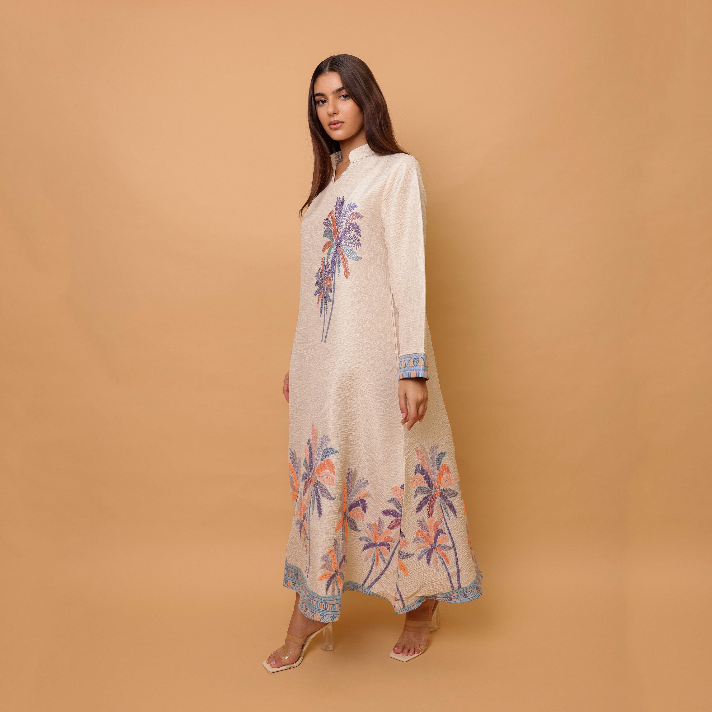 جلابية نسائية بتطريز استوائي وياقة ماندارين من إيككسا-women-arabicclothing-jalabiyas-image-13