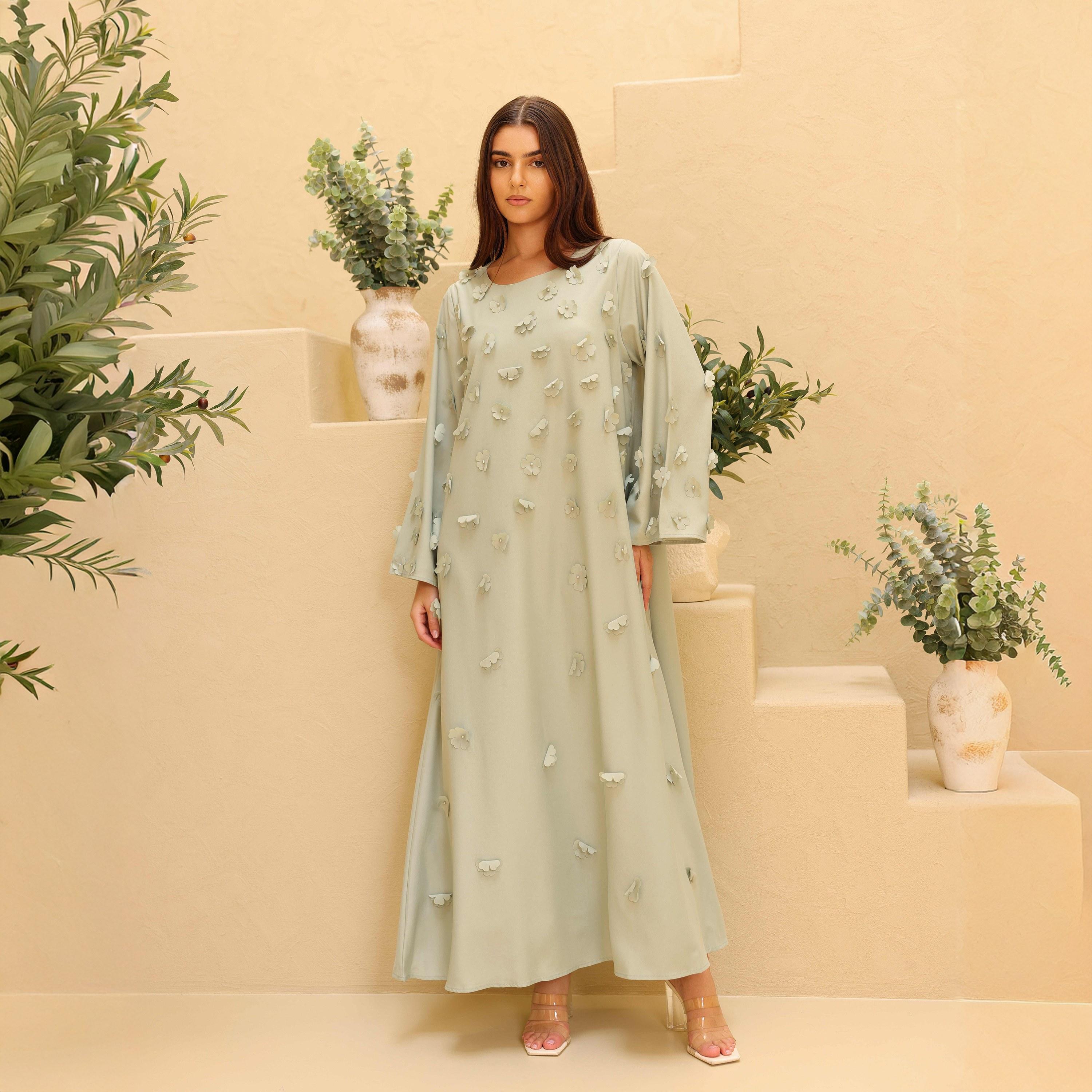 جلابية نسائية بزهور ثلاثية الأبعاد من إيككسا-women-clothing-dresses-image-1