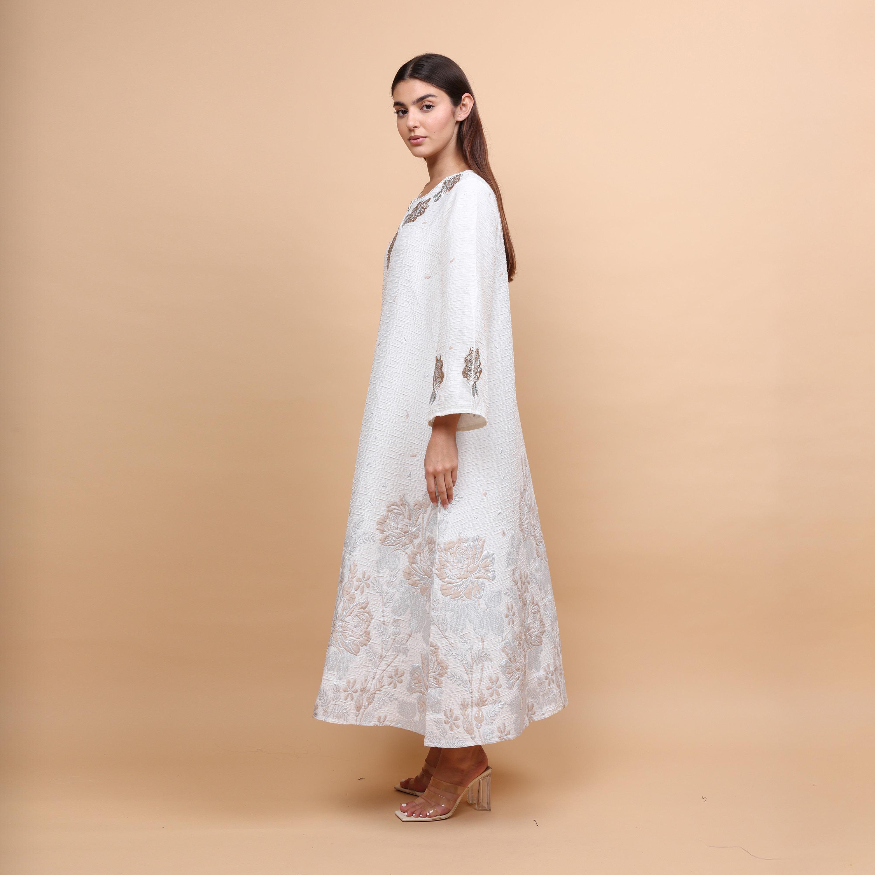 جلابية نسائية بأكمام واسعة مزينة بنقوش زهور من إككسا-women-arabicclothing-jalabiyas-image-4