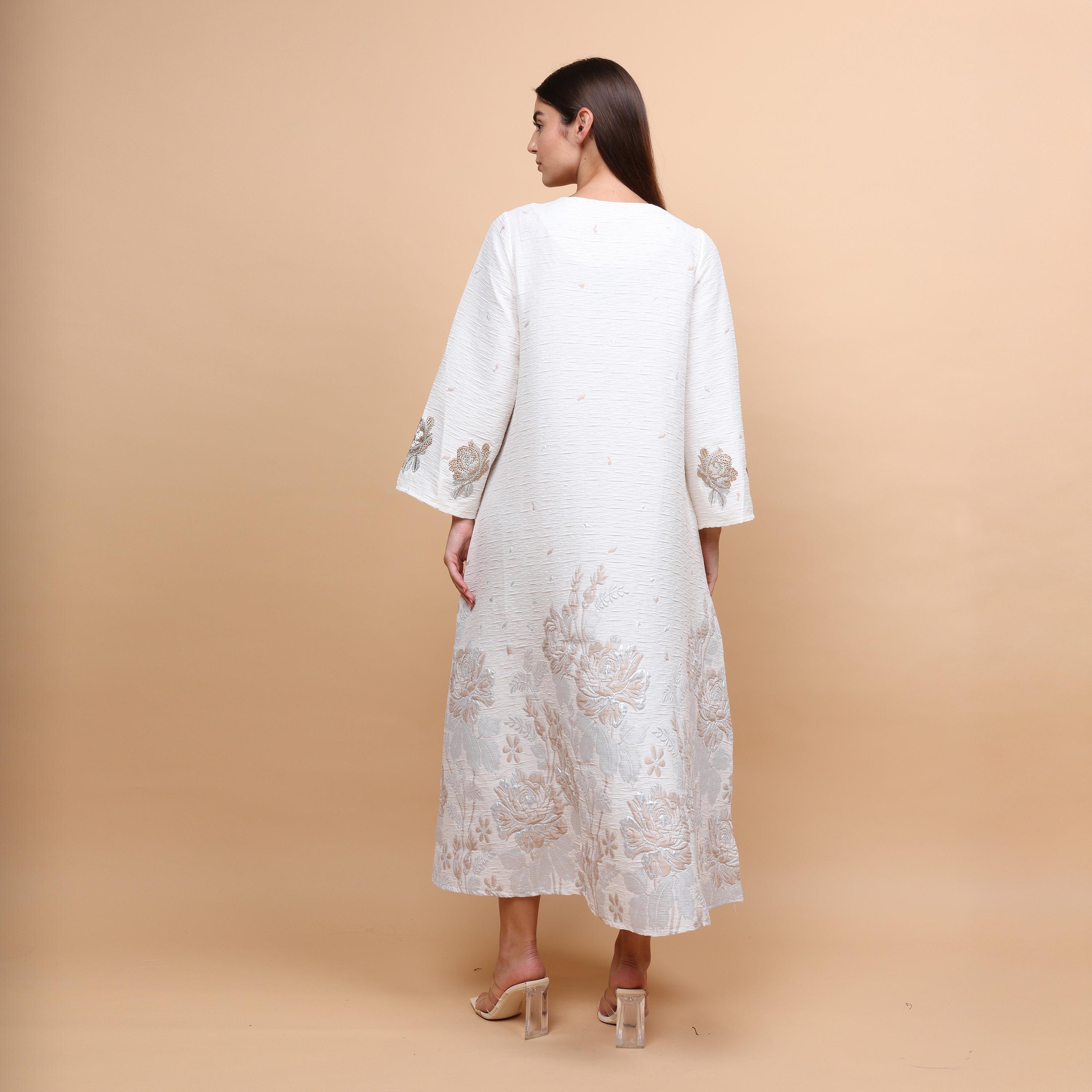 جلابية نسائية بأكمام واسعة مزينة بنقوش زهور من إككسا-women-arabicclothing-jalabiyas-image-5