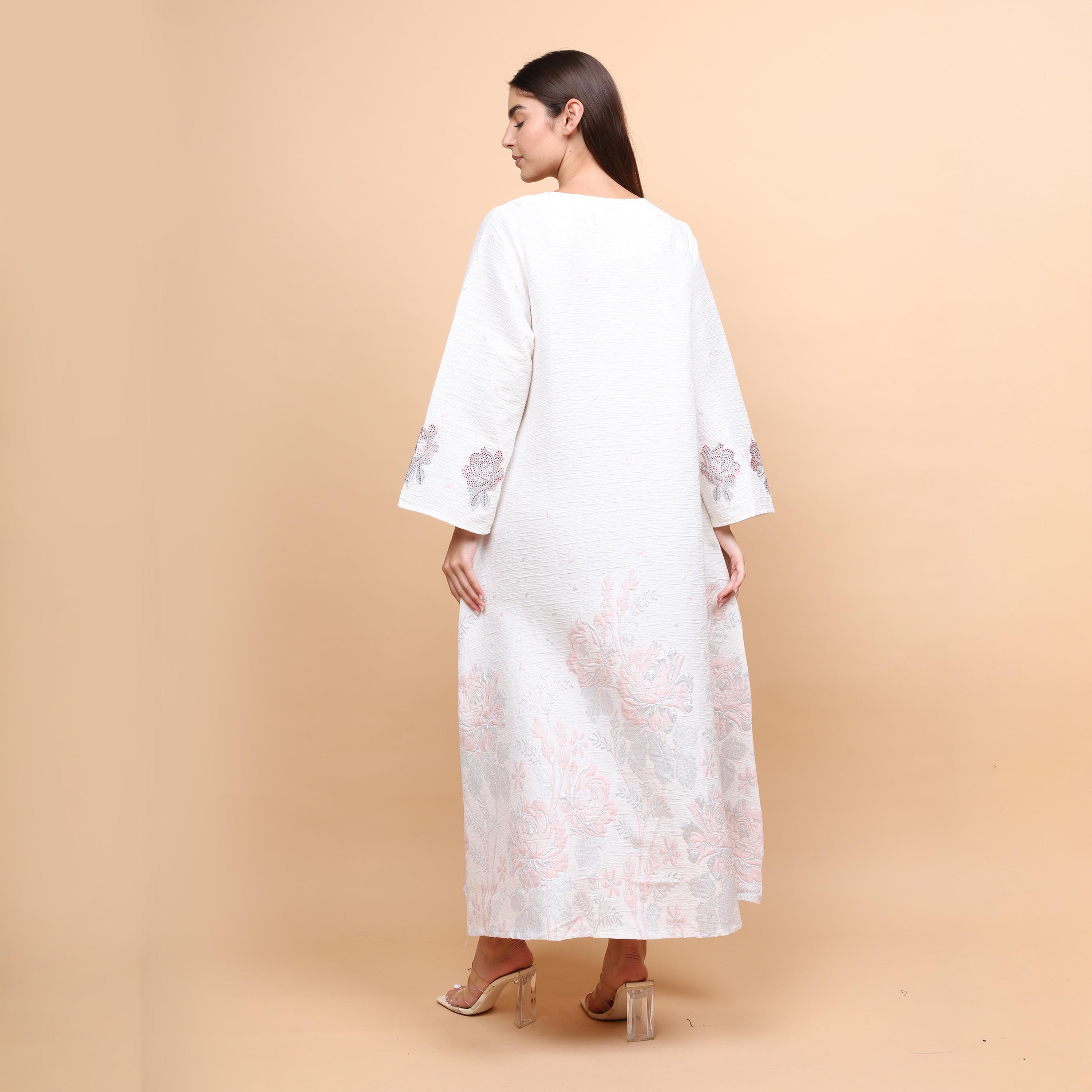 جلابية نسائية بأكمام واسعة مزينة بنقوش زهور من إككسا-women-arabicclothing-jalabiyas-image-4