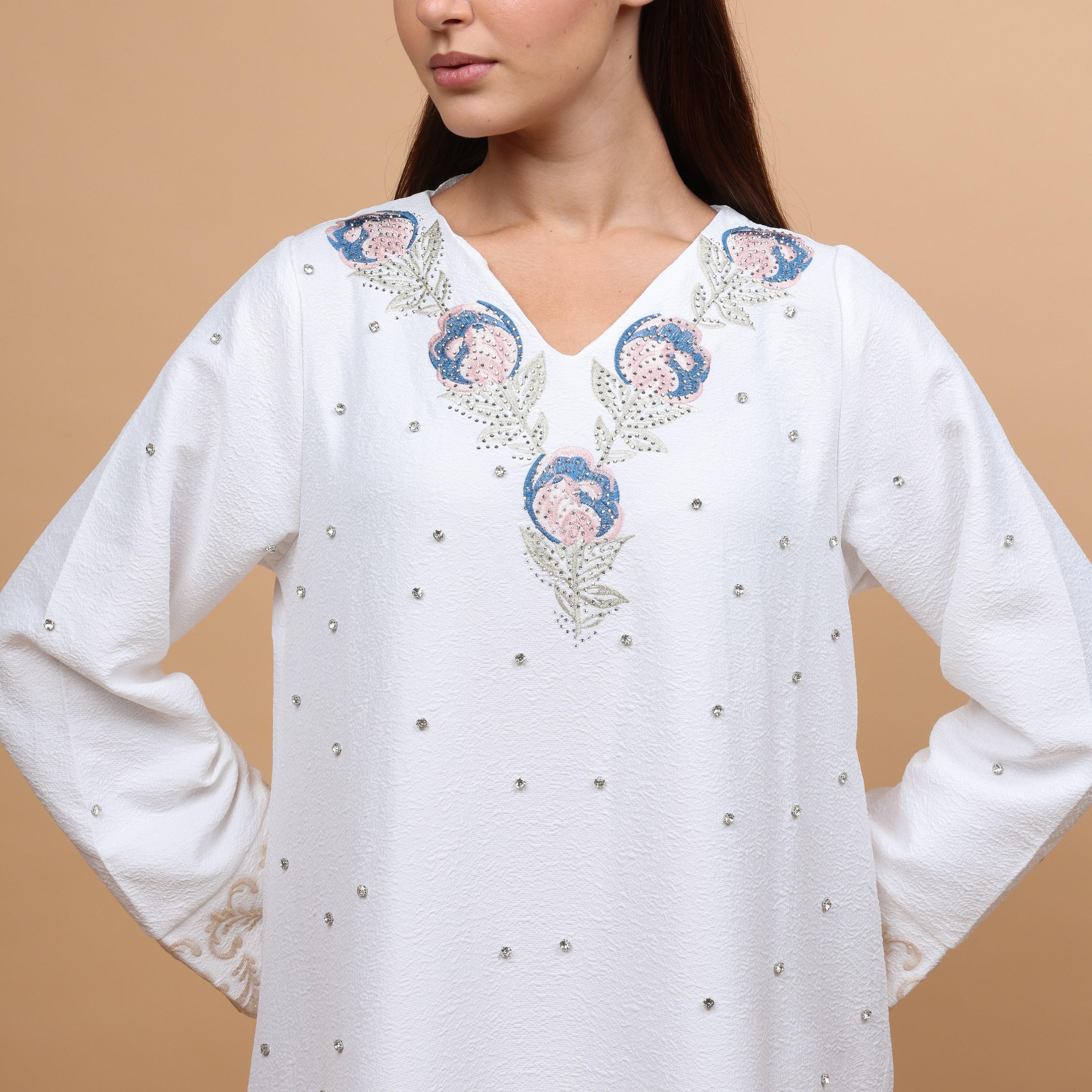 جلابية سهرة نسائية مطرزة بنقوش زهرية من إككسا-women-arabicclothing-jalabiyas-image-2