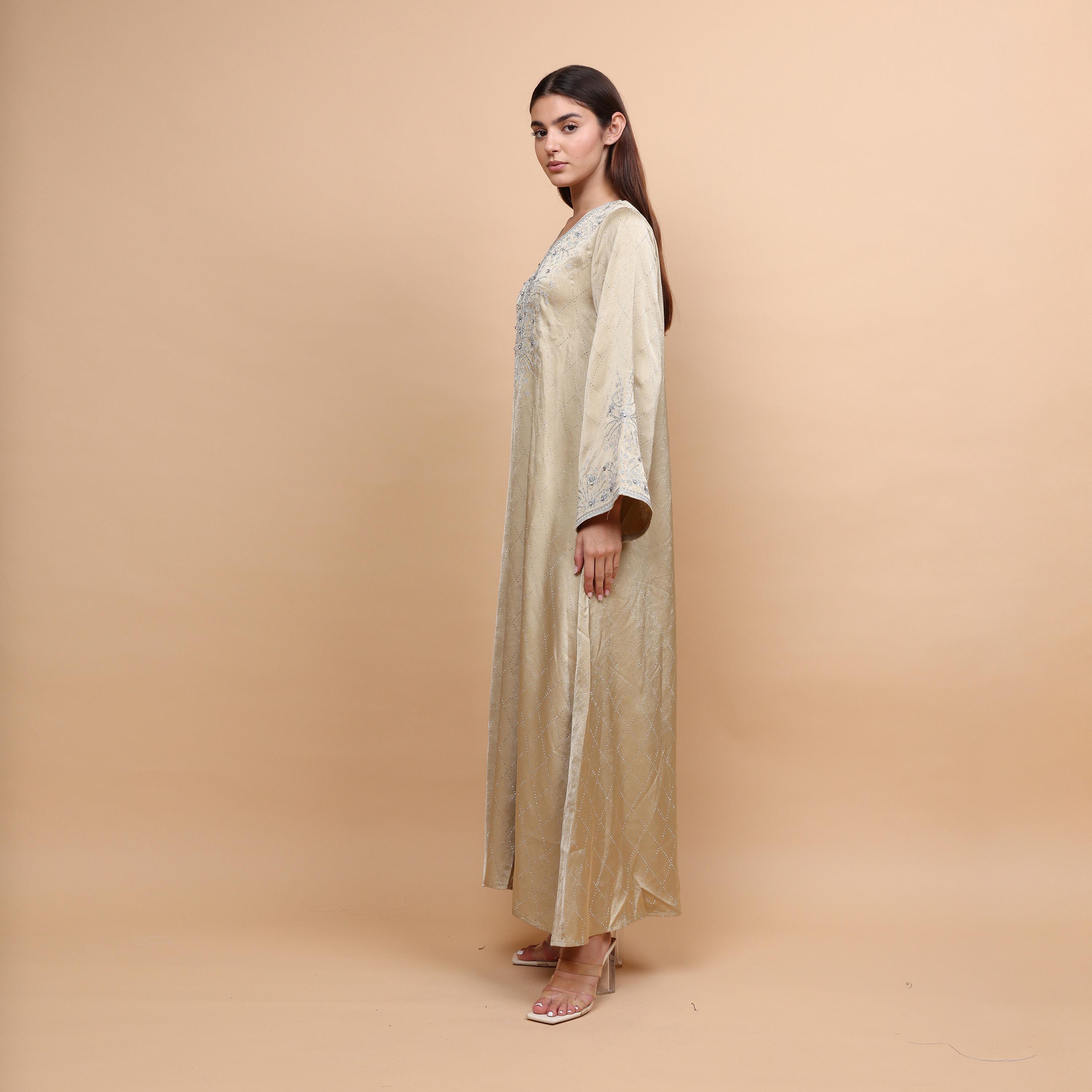 جلابية سهرة نسائية بأكمام واسعة مزينة ومطرزة بنقوش هندسية من إككسا-women-arabicclothing-jalabiyas-image-3