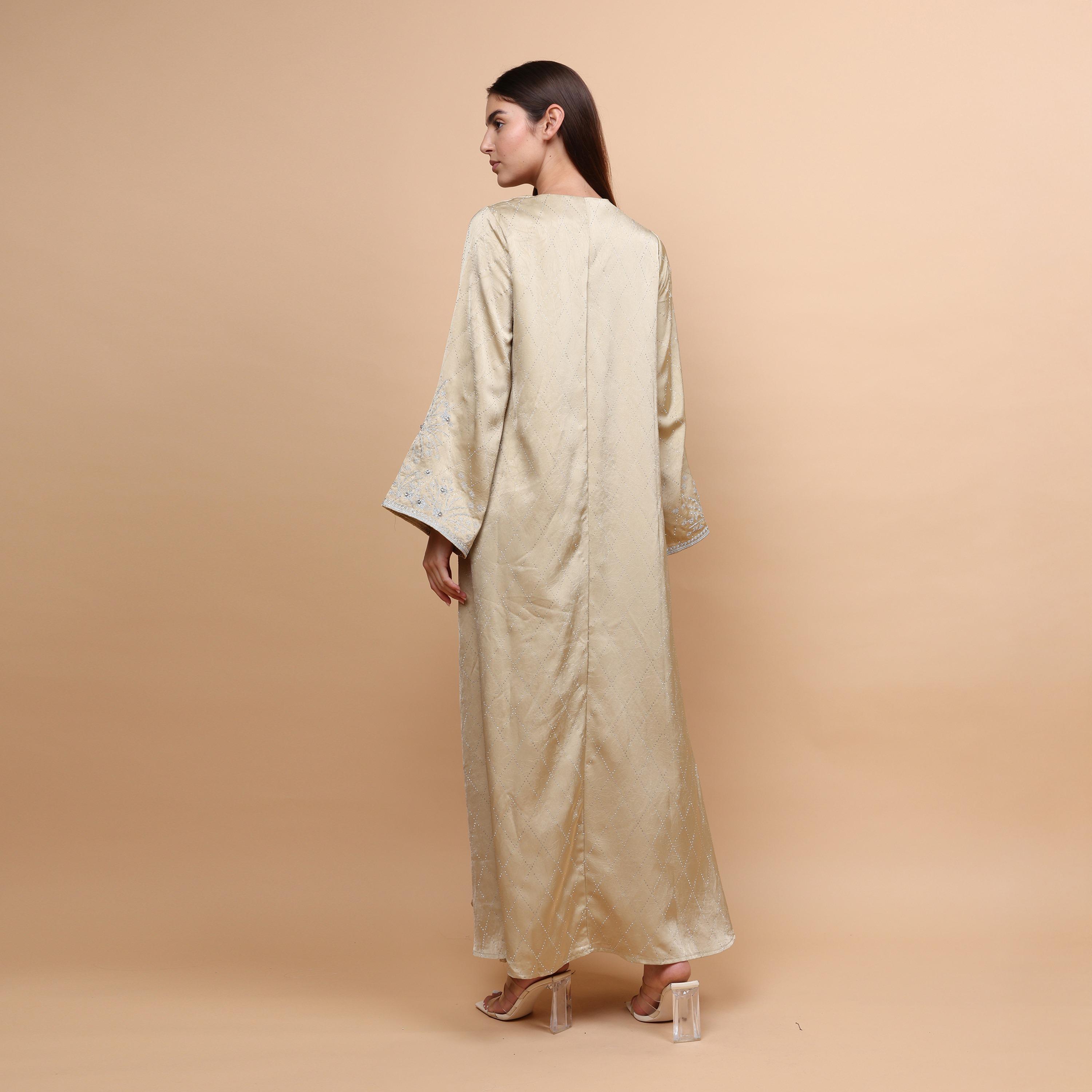 جلابية سهرة نسائية بأكمام واسعة مزينة ومطرزة بنقوش هندسية من إككسا-women-arabicclothing-jalabiyas-image-4