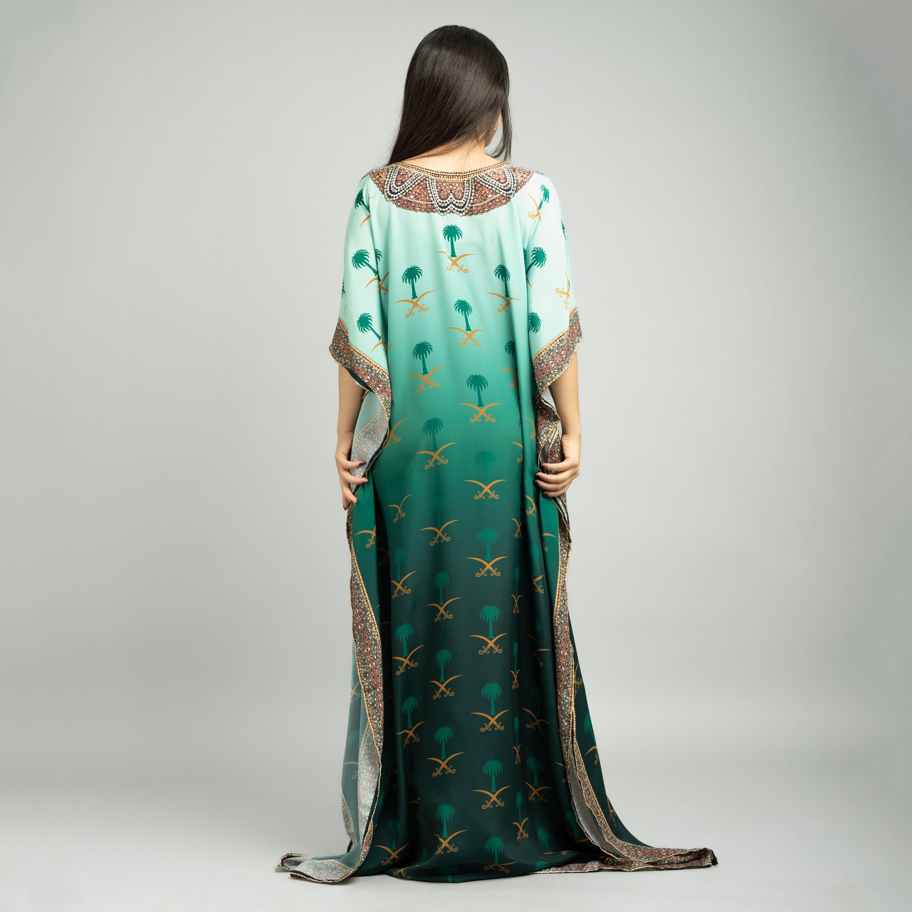 IKKXA جلابية نسائية متدفقة باللون الأخضر المتدرج وفخر المملكة-women-arabicclothing-jalabiyas-image-5