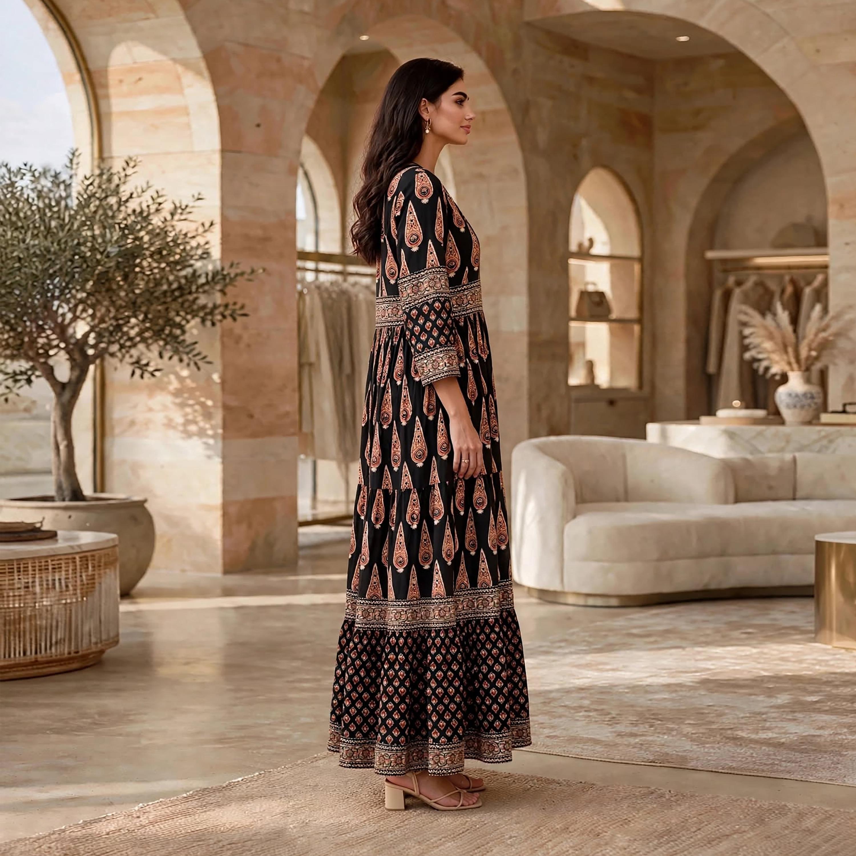 فستان حريمي بطبقات برقبة مربعة ونقوش عرقية من إيكسا-women-clothing-dresses-image-3