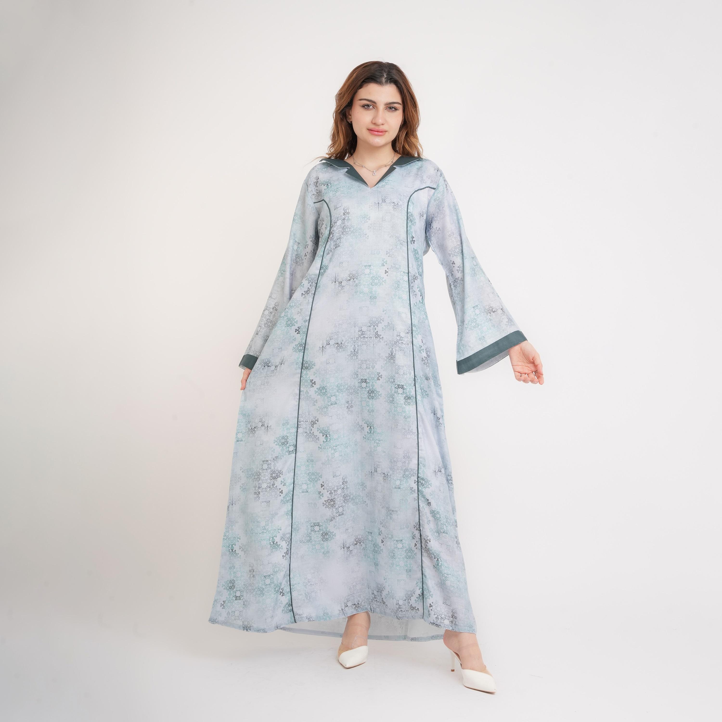 جلابية نسائية بأكمام واسعة وطبعة هندسية من إككسا-women-arabicclothing-jalabiyas-image-1