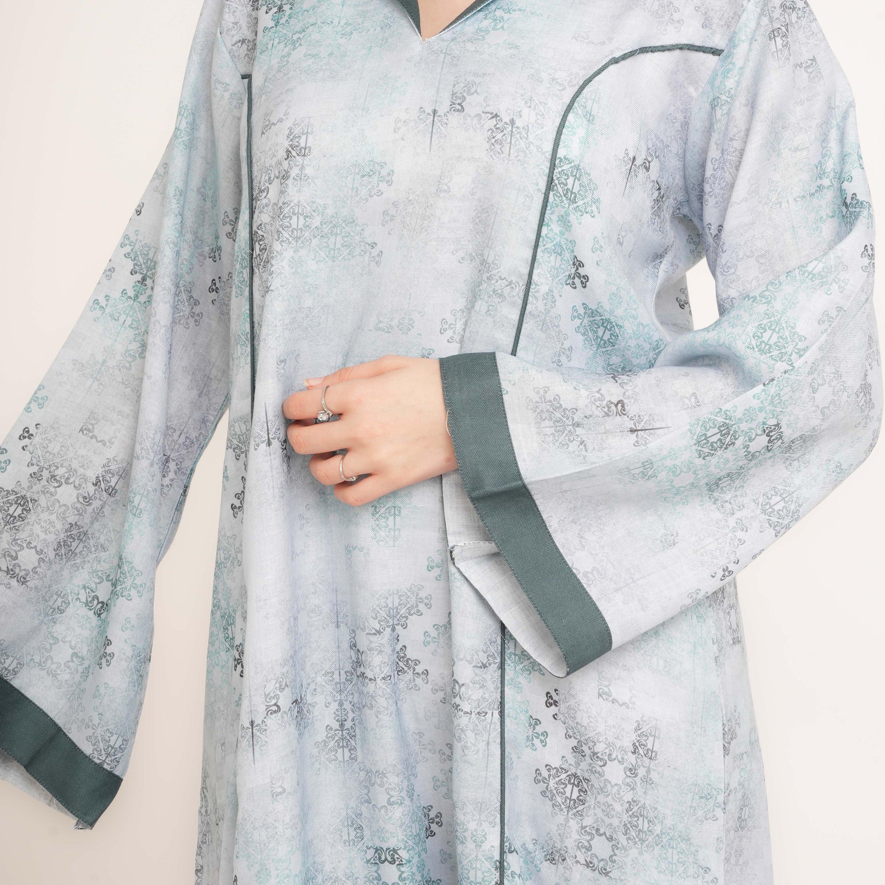 جلابية نسائية بأكمام واسعة وطبعة هندسية من إككسا-women-arabicclothing-jalabiyas-image-2