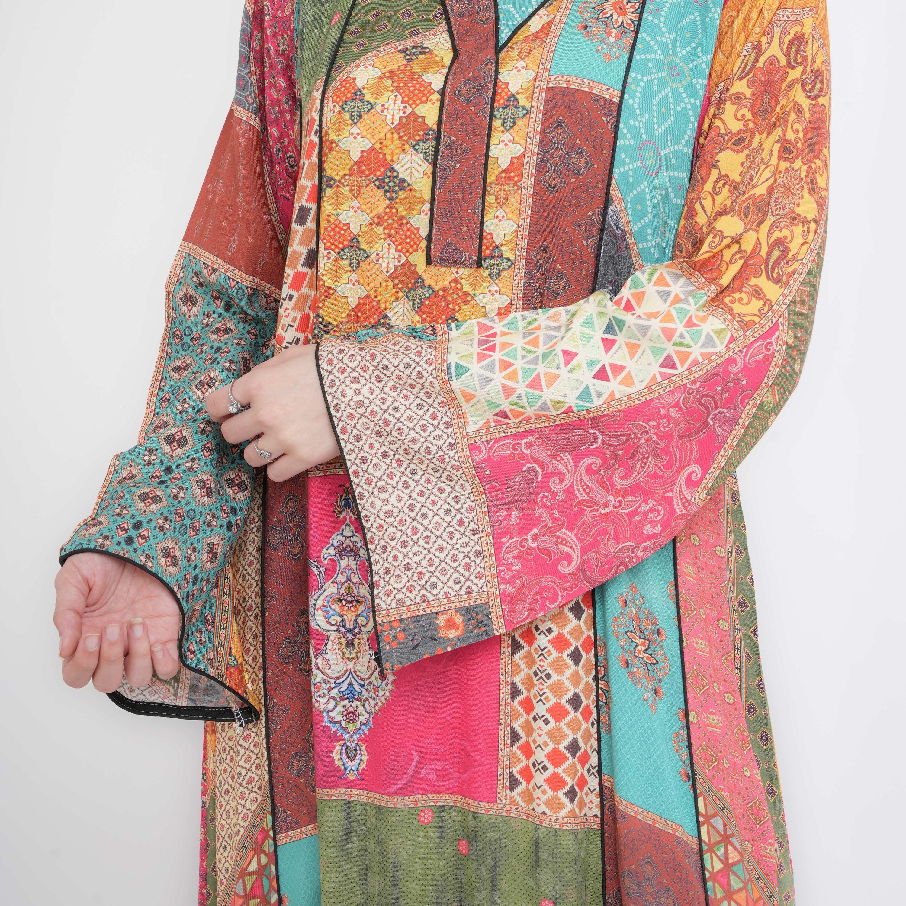 جلابية نسائية بأكمام واسعة وطبعة هندسية عرقية متعددة الألوان من إككسا-women-arabicclothing-jalabiyas-image-2
