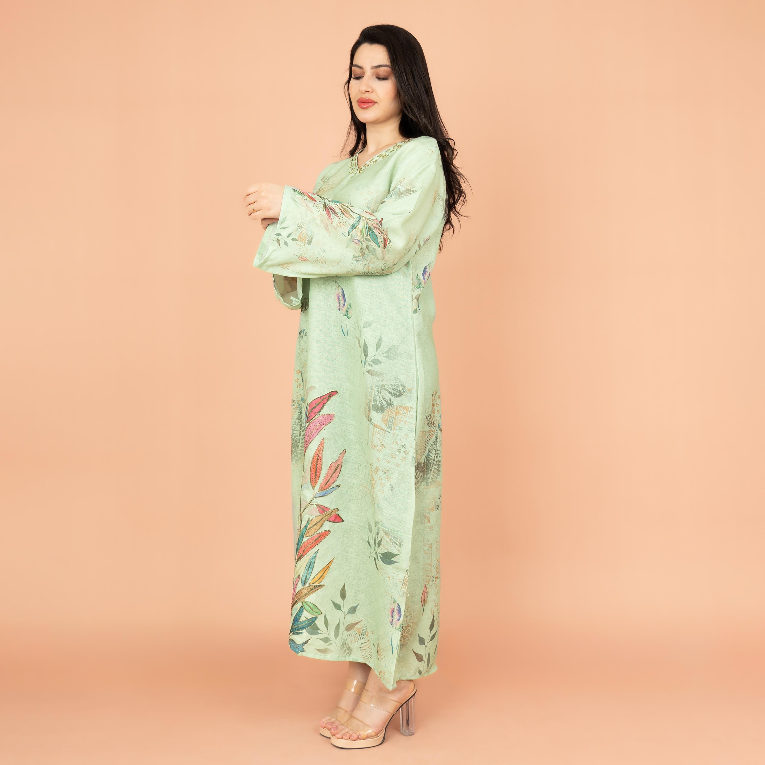 جلابية نسائية أنيقة مزينة بالترتر مع أكمام واسعة ورقبة مزينة بالزهور من إكسا-women-arabicclothing-jalabiyas-image-13