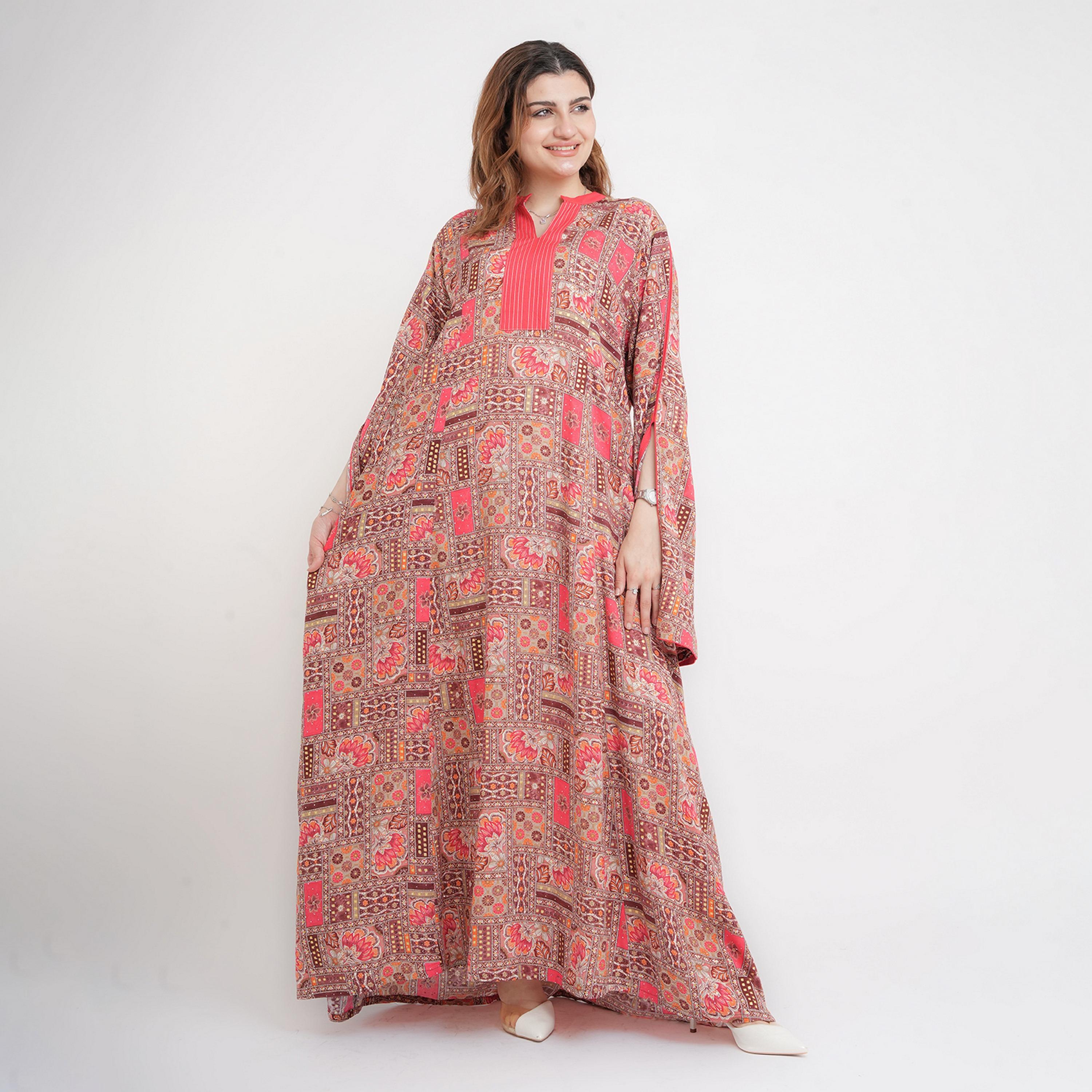 جلابية نسائية بياقة ماندارين وأكمام بفتحة وطبعة هندسية من إككسا-women-arabicclothing-jalabiyas-image-9