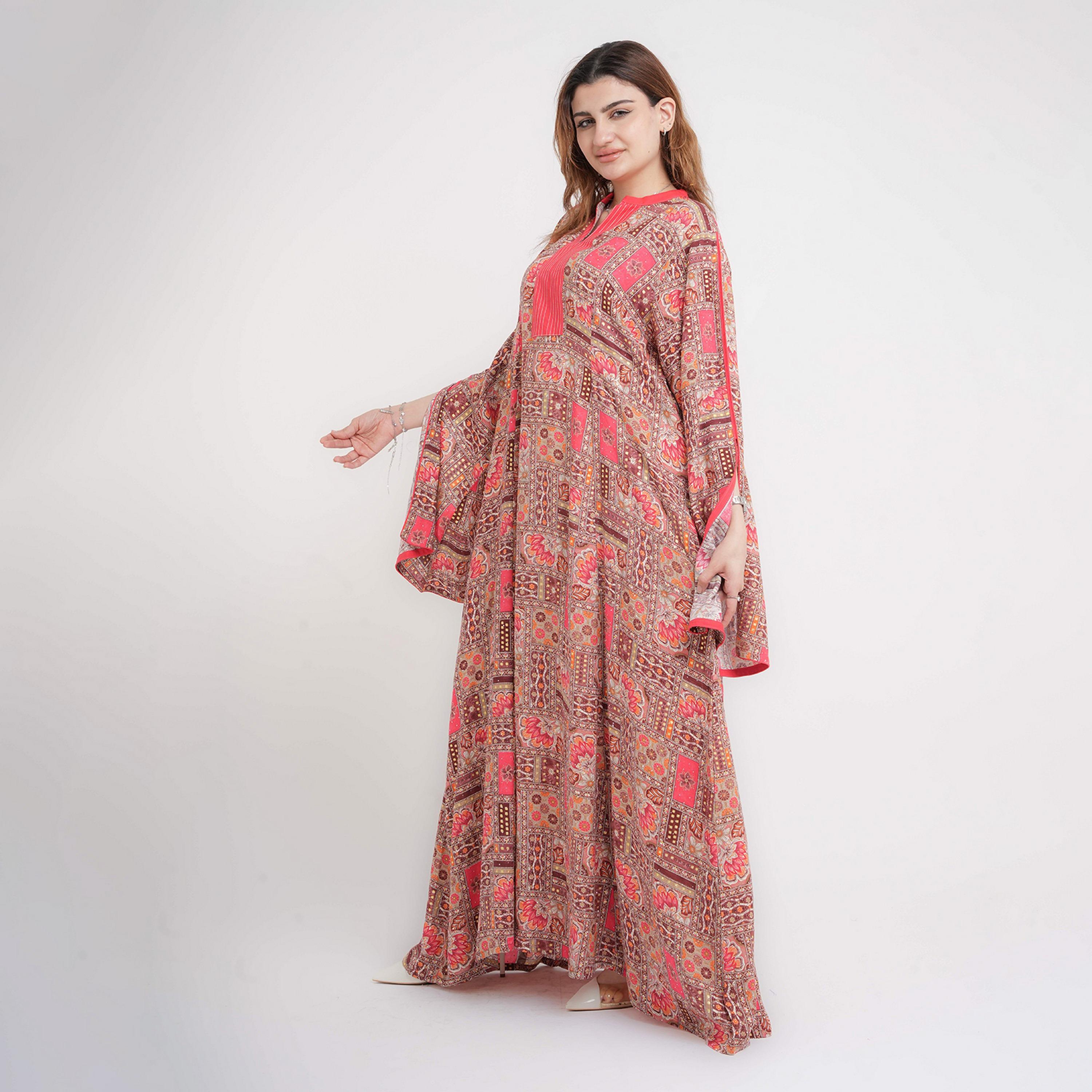 جلابية نسائية بياقة ماندارين وأكمام بفتحة وطبعة هندسية من إككسا-women-arabicclothing-jalabiyas-image-11