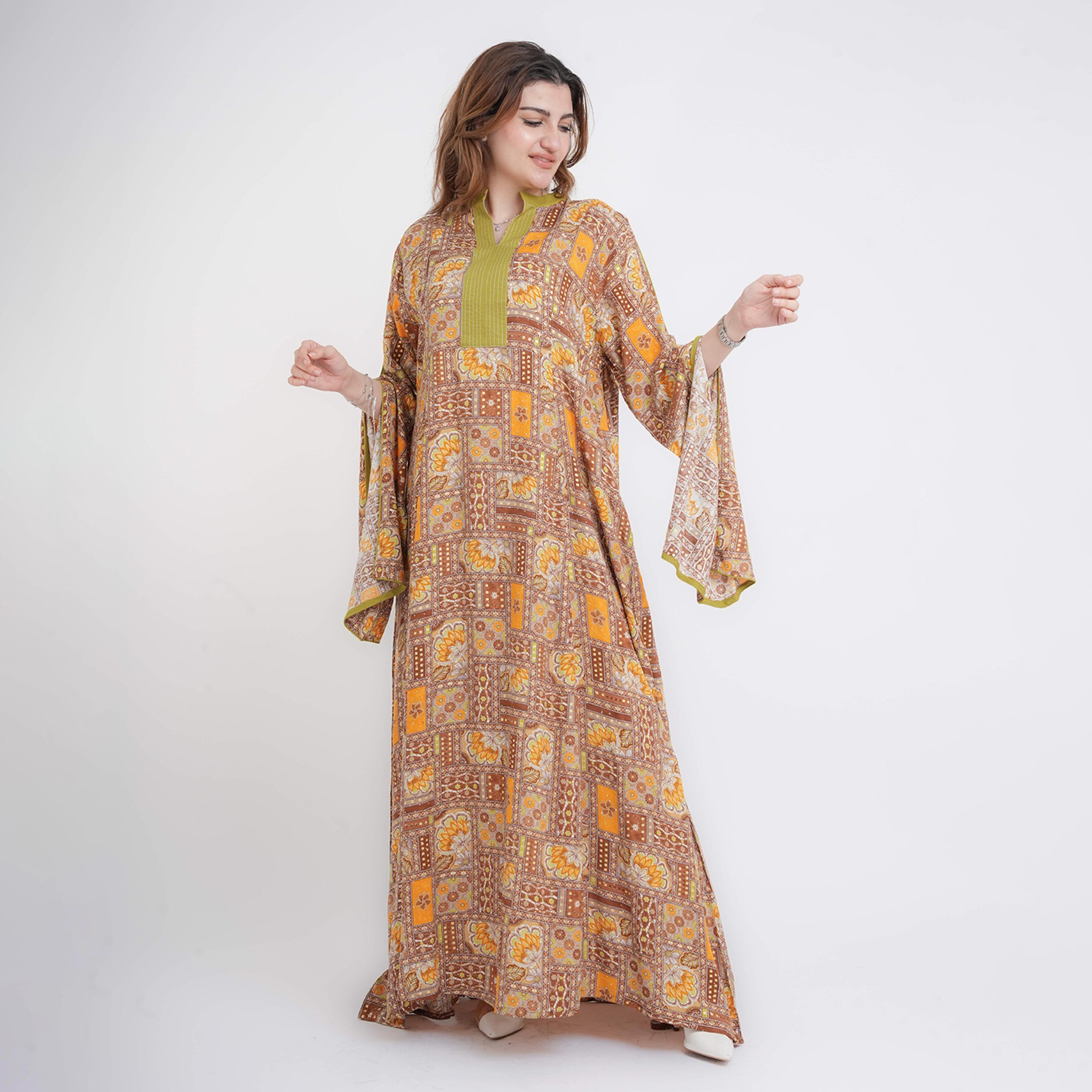 جلابية نسائية بياقة ماندارين وأكمام بفتحة وطبعة هندسية من إككسا-women-arabicclothing-jalabiyas-image-13