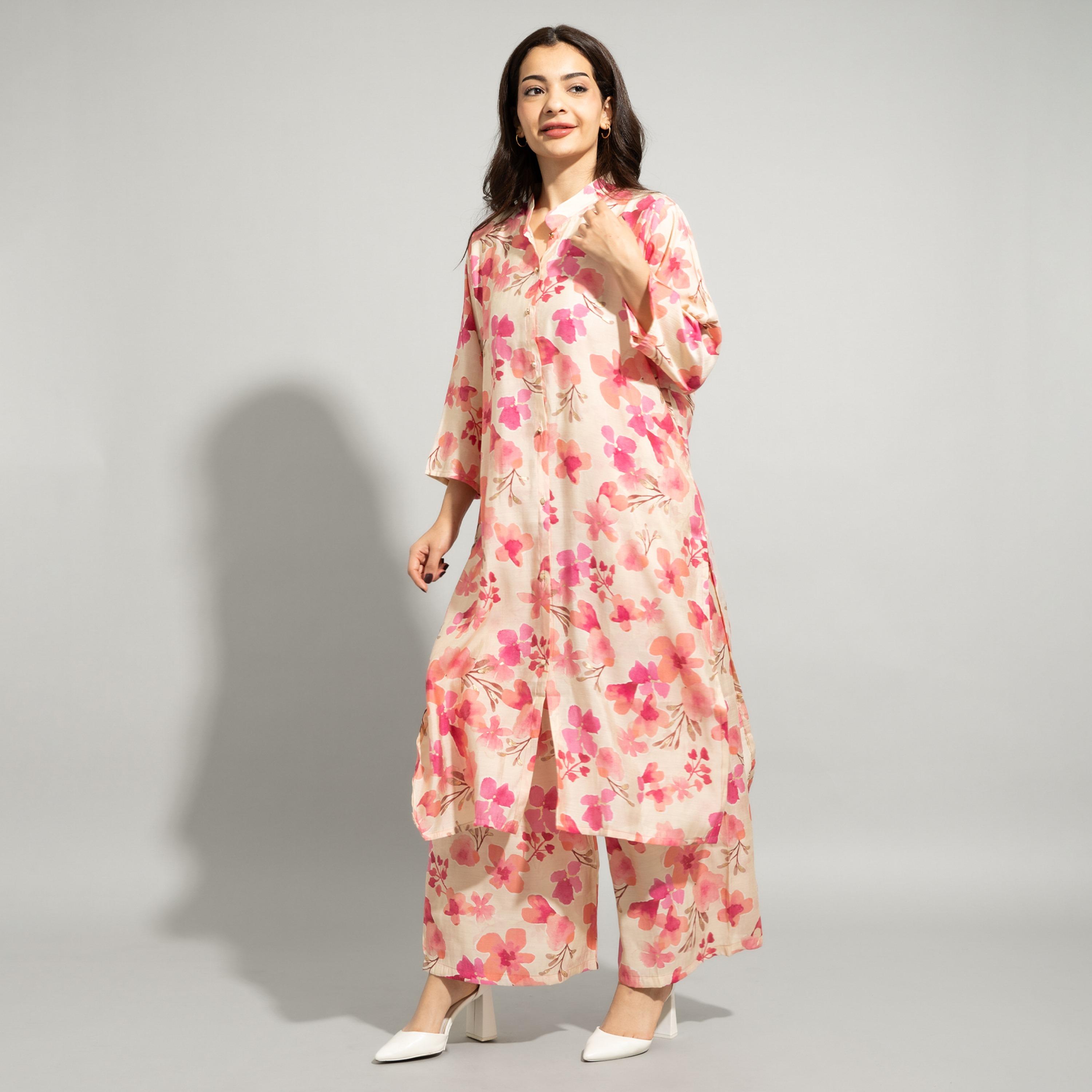 طقم بنجابي نسائي احتفالي مكون من قطعتين برقبة ماندرين ومزين بالزهور من إككسا-women-arabicclothing-sets-image-10