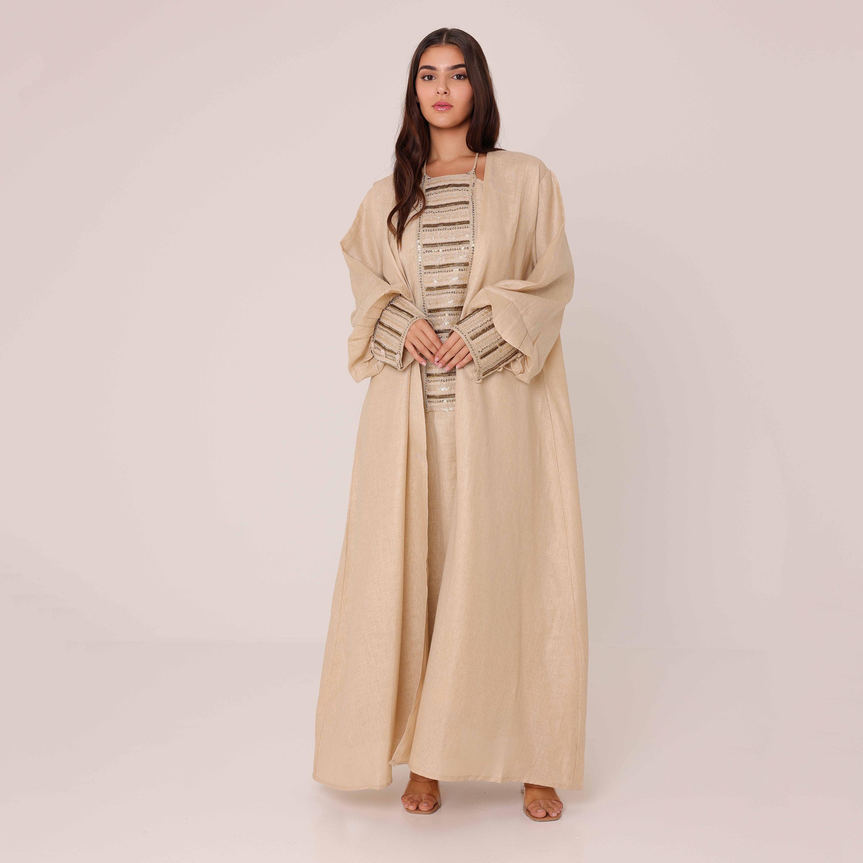 فستان سهرة داخلي مع عباية بأكمام واسعة ومزينة بالخرز من إيككسا-women-arabicclothing-abayas-image-2