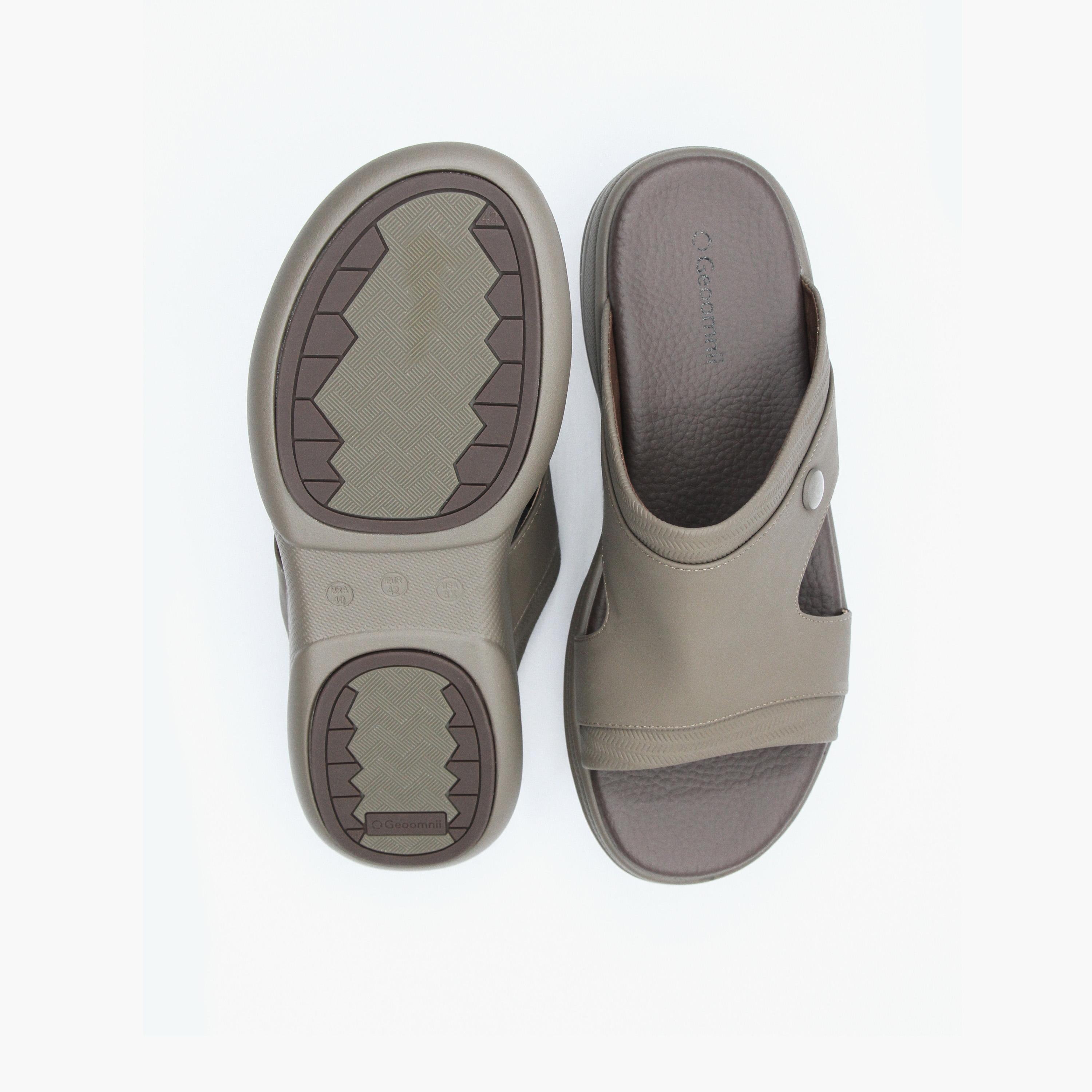 Geoomnii Men's Slip-On Arabic Sandals | KM-013-men-shoes-sandals-image-3