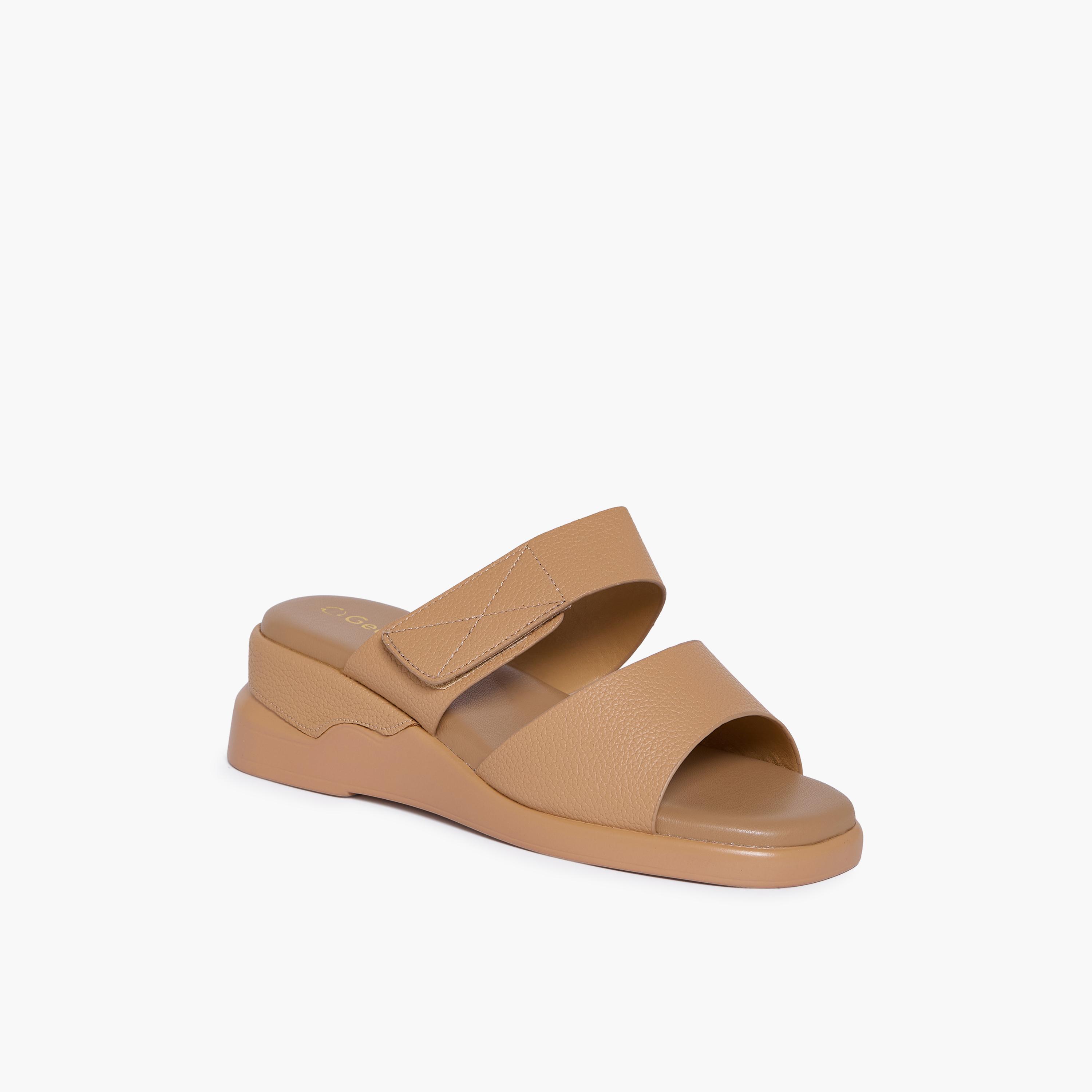 جيومني - صندل نايكيا سهل الارتداء بكعب إسفيني للنساء | KN2610-9-BEIGE-women-shoes-sandals-heeled-image-1