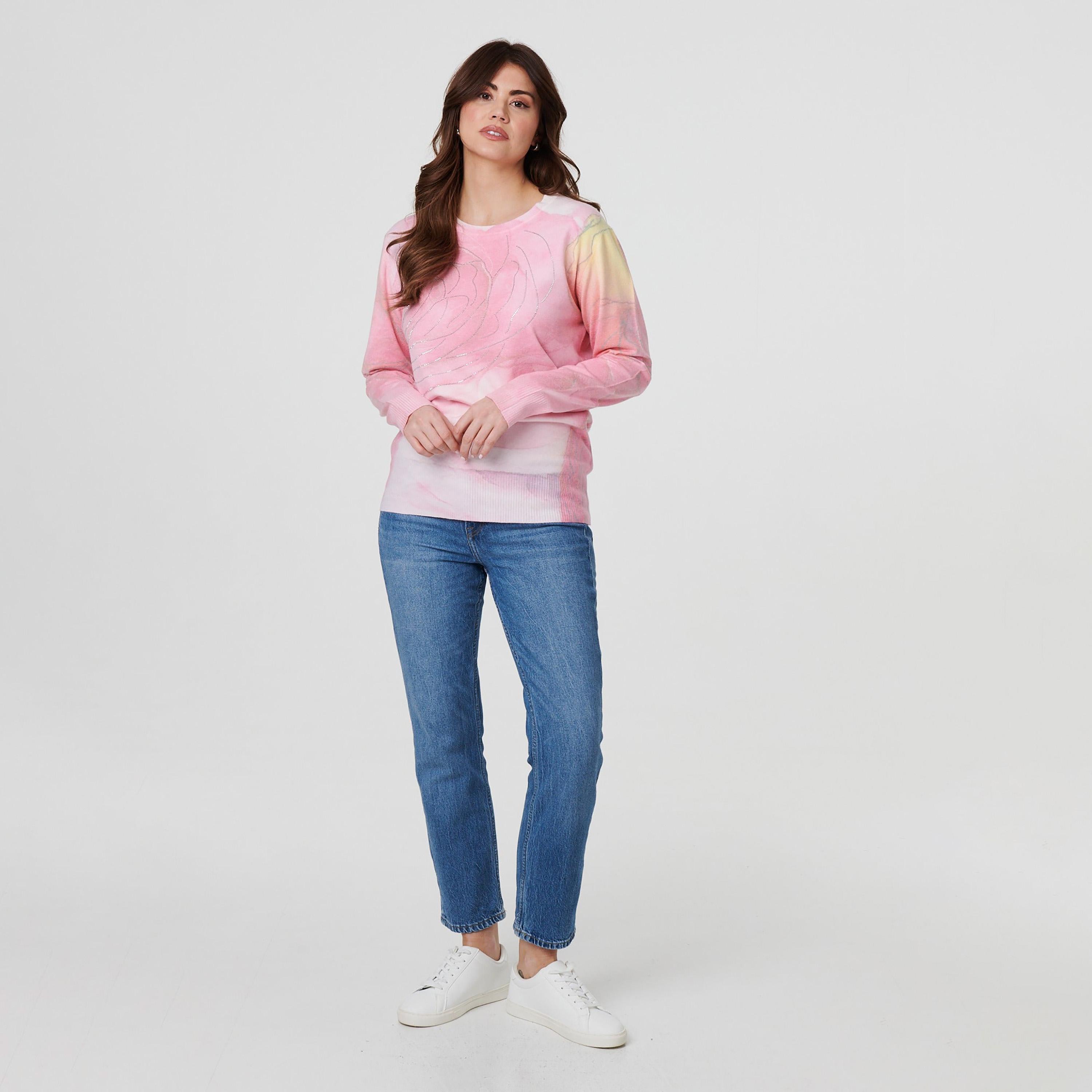 بلوزة "كنيت" تريكو نسائية بطبعة ورود من إيزابيل لندن-women-clothing-shirtsandblouses-blouses-image-6