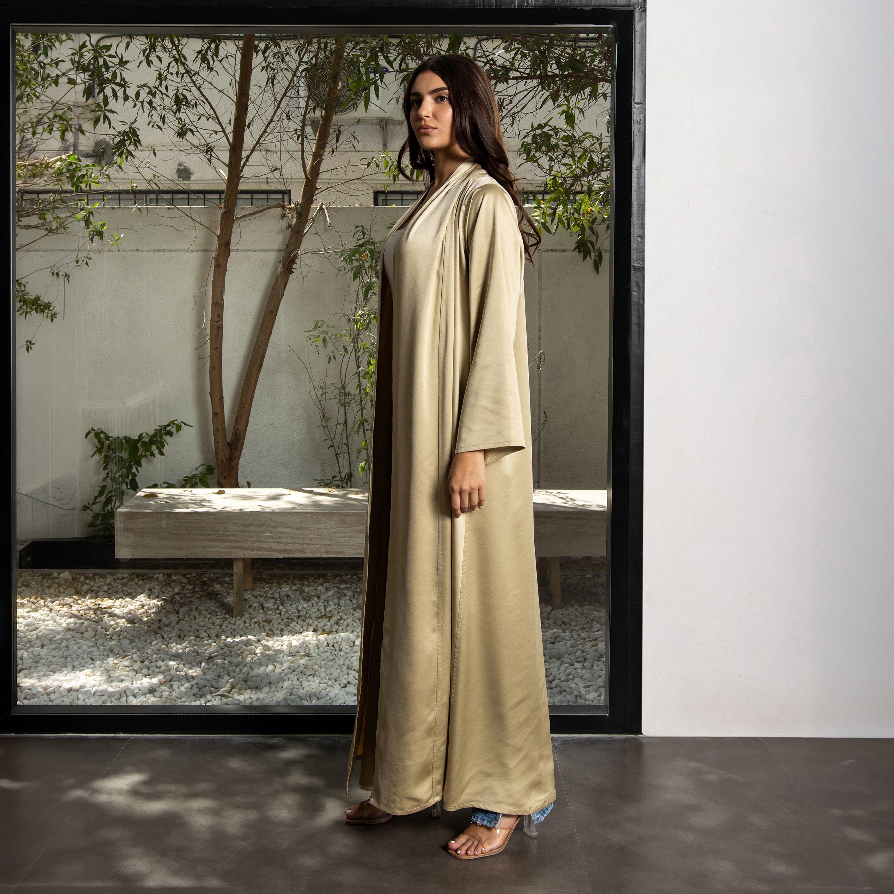 عباية نسائية بقصة فضفاضة (Floowy) قماش ساتان - ذهبي من 10 ديسمبر-women-arabicclothing-abayas-image-3