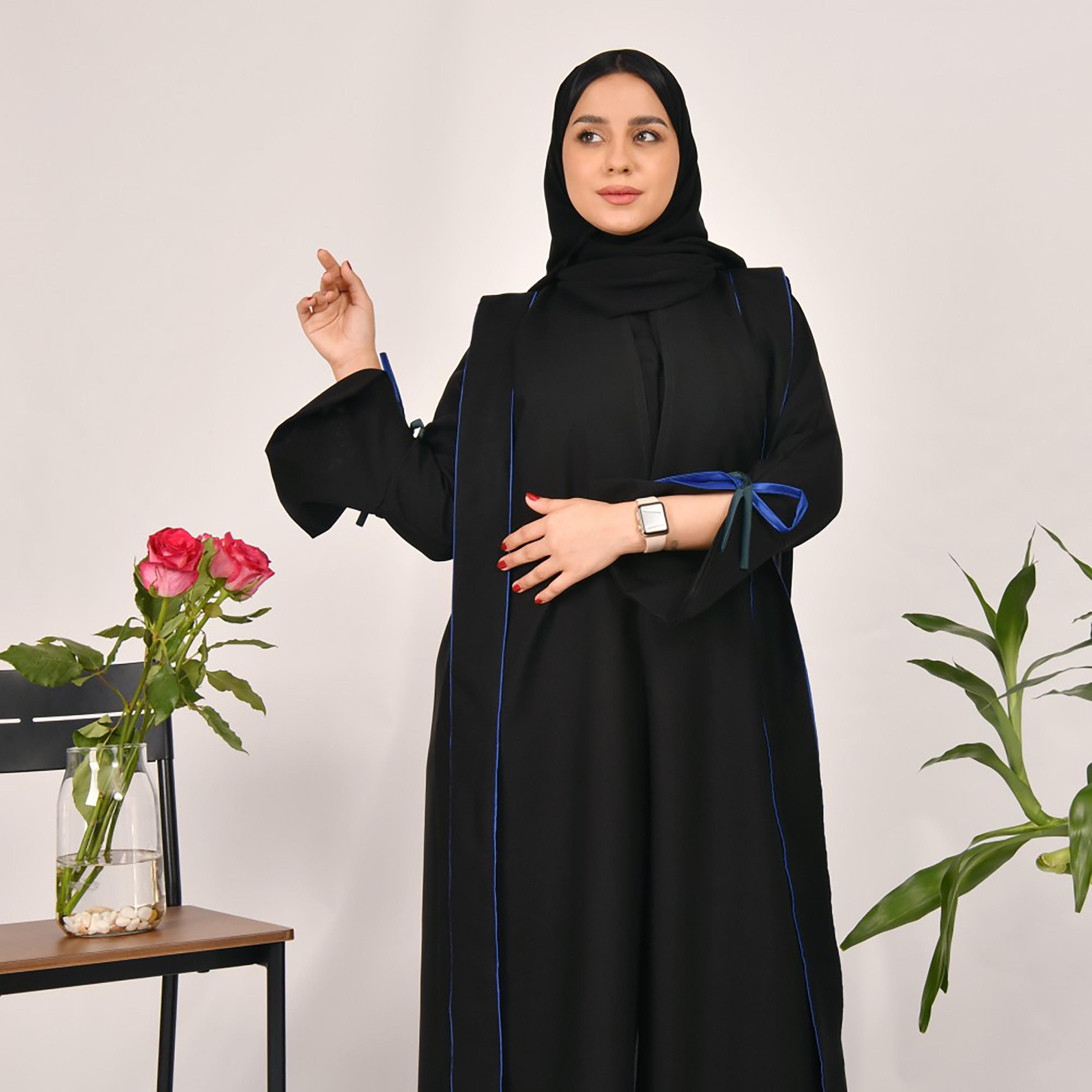 Lamha Stripes Slit Detailed Sleeves Abaya with Hijab-women-arabicclothing-abayas-image-3
