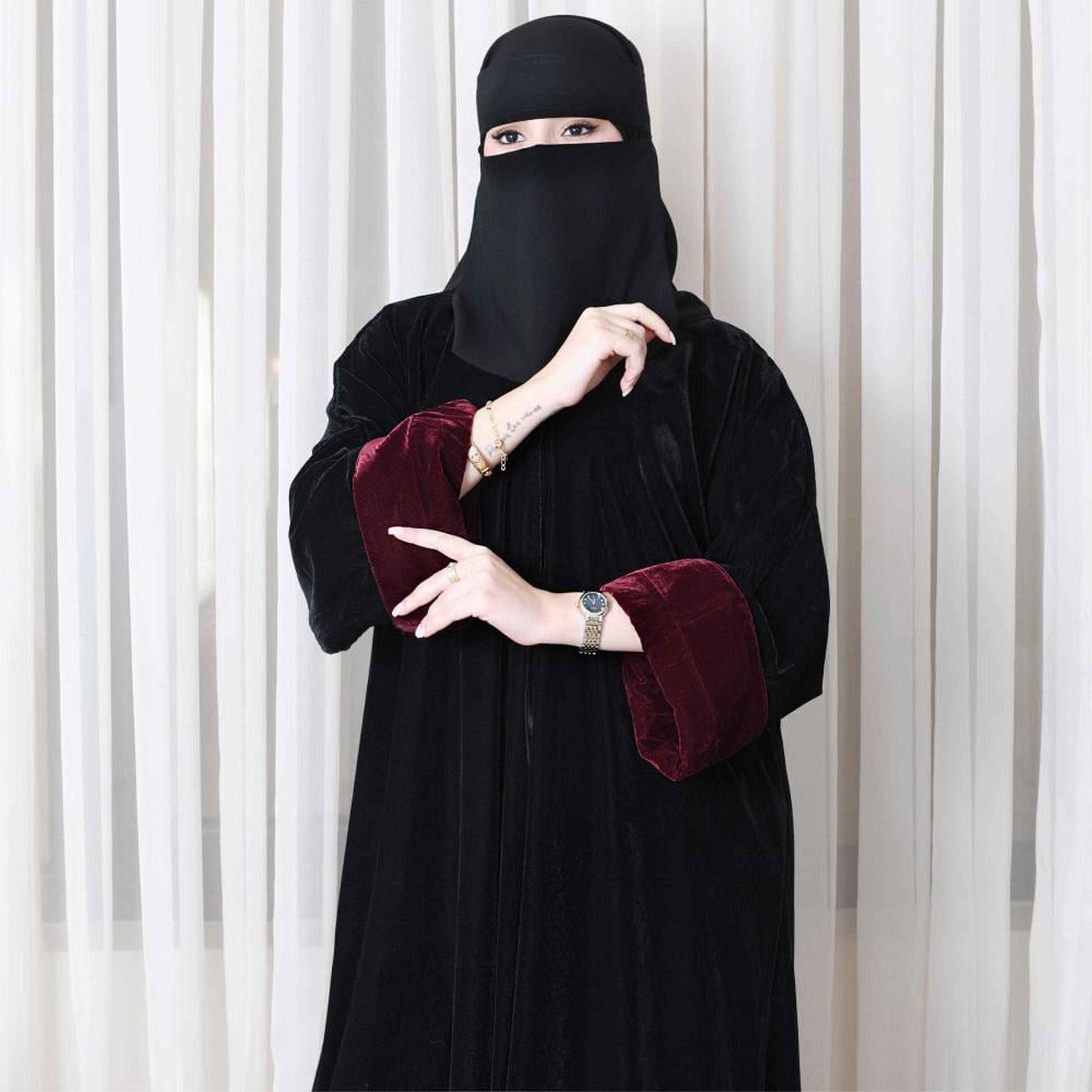 Lamha Black Open-Front Neck Flared Sleeves Crepe Women's Cloche Abaya with Hijab-women-arabicclothing-abayas-image-2