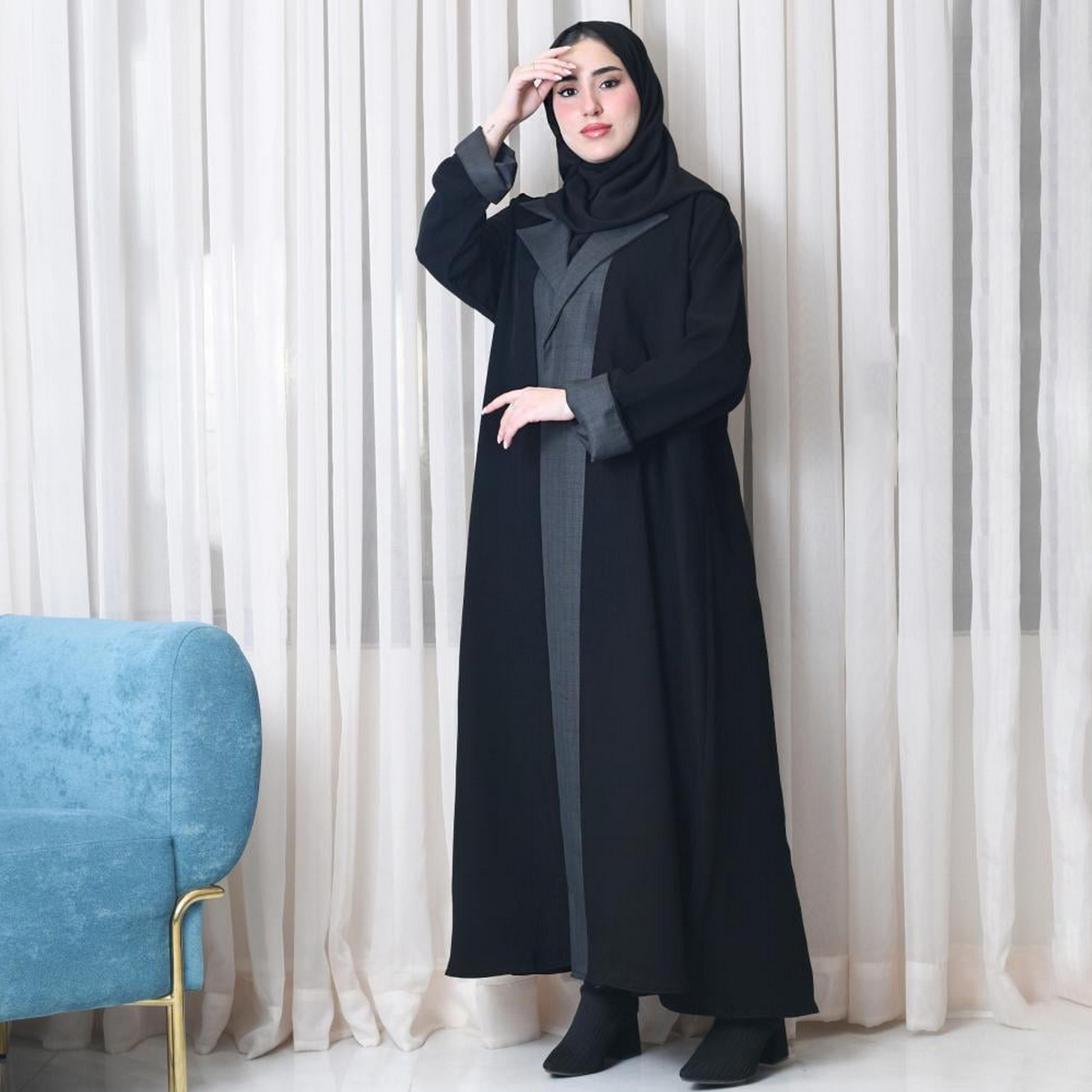 Lamha Black Notch Collared Flared Sleeves Crepe Women's Abaya with Hijab-women-arabicclothing-abayas-image-1