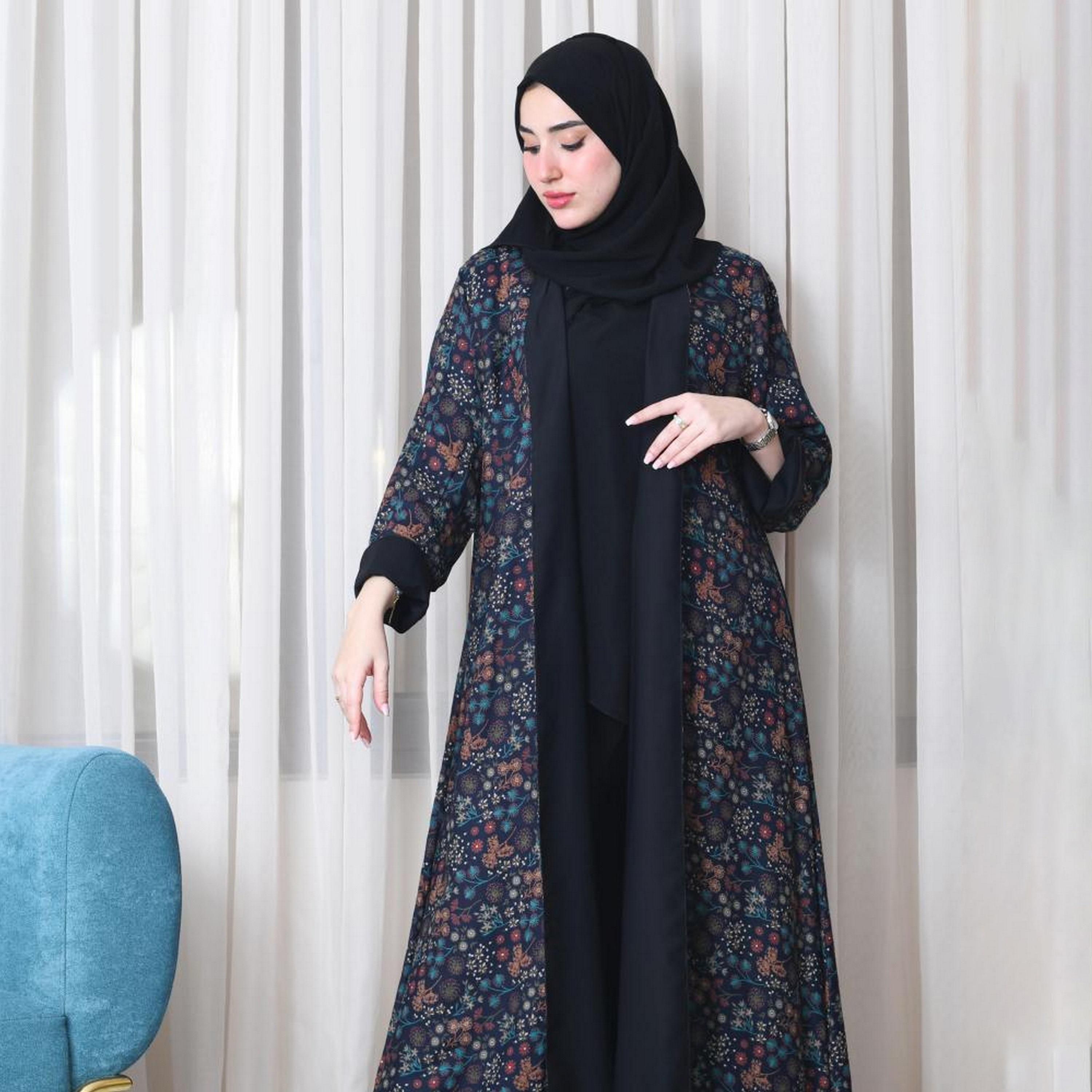 Lamha Black Floral Print Notch Collared Chiffon Women's Double Face Cloche Abaya with Hijab-women-arabicclothing-abayas-image-5